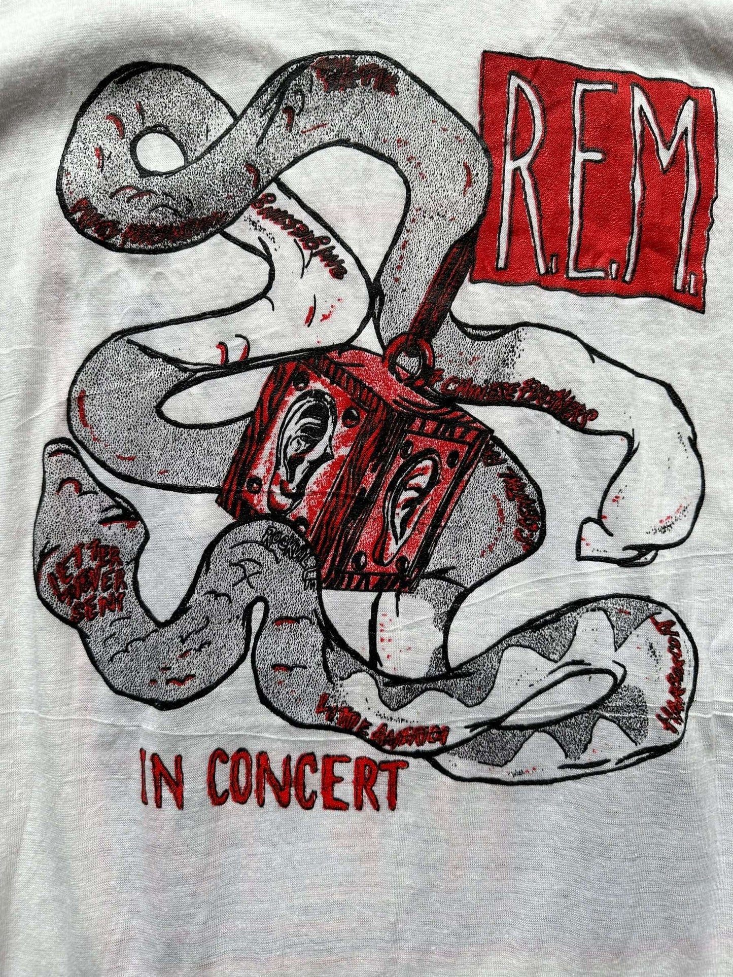 Rear Graphic Close Up on Vintage REM Reckoning Bootleg Tee SZ XL | Barn Owl Vintage Clothing | Vintage Athens Georgia Rock Tees Seattle