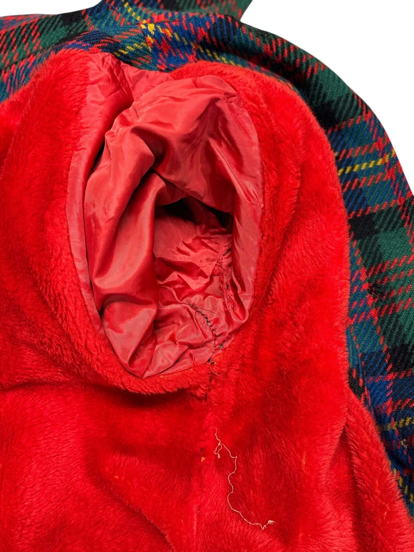 Repairs innner sleeve 1960s Plaid Coat L
