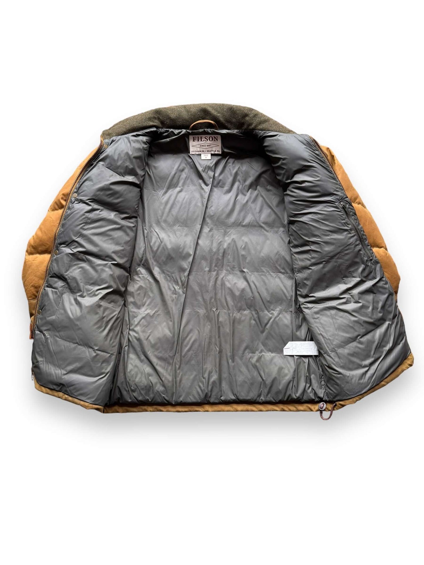 inside of Filson Tin Cloth Down Filled Cruiser Jacket SZ M