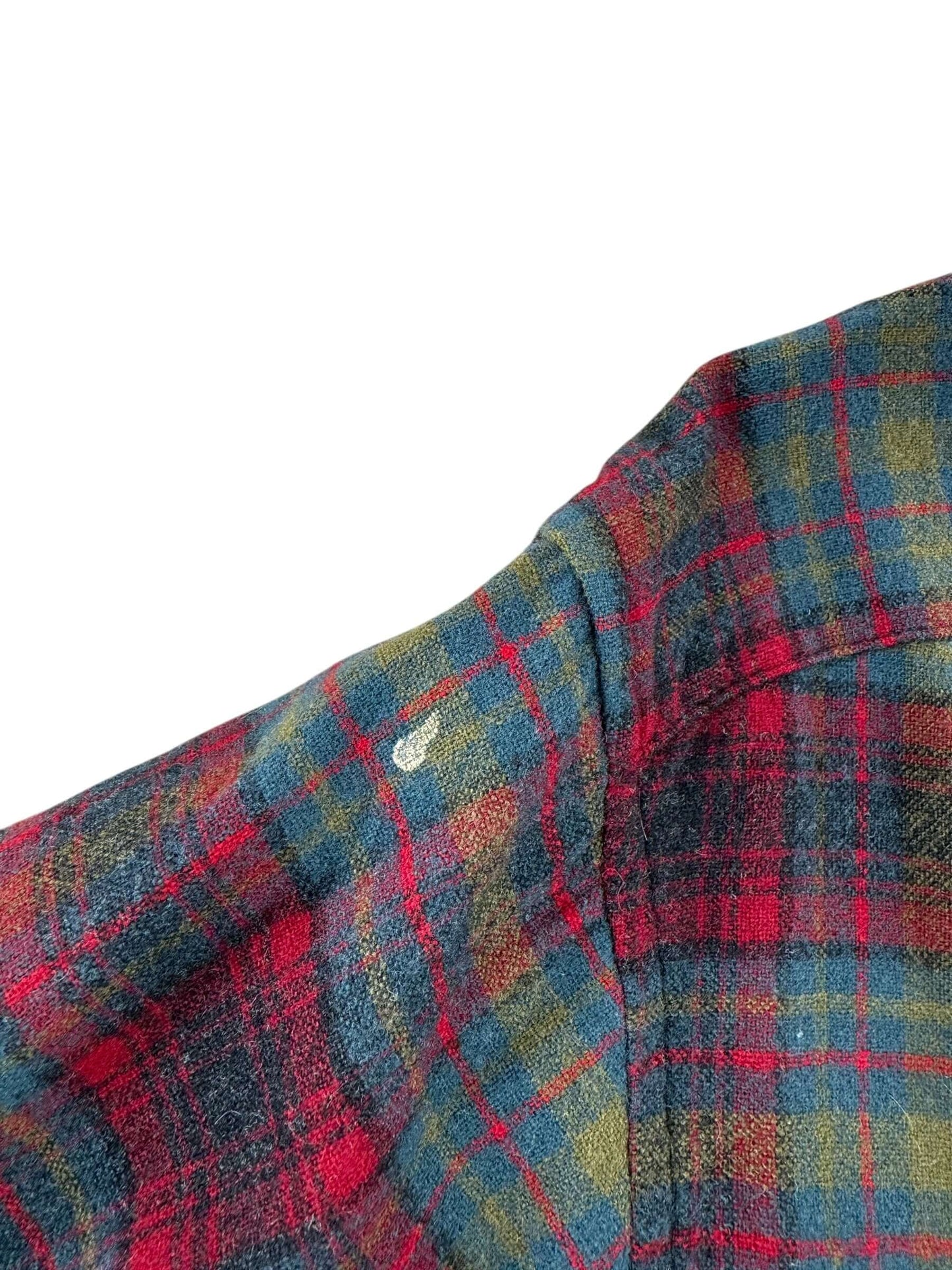 Stain on Vintage Early 60s Short Sleeve Pendleton Flannel SZ M (Fits S)