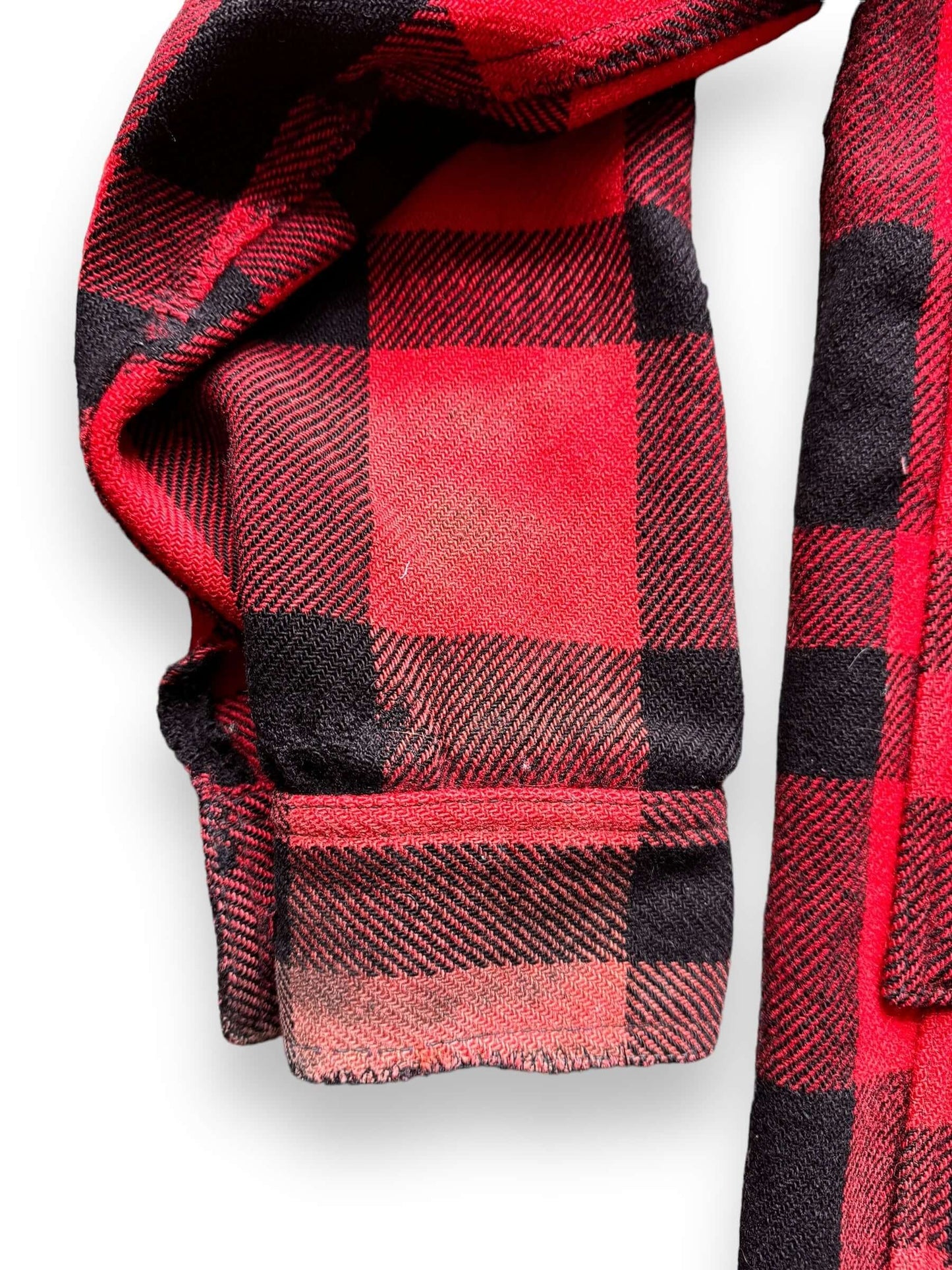 left sleeve fading and repairs on 1960s Union Made Filson Buffalo Plaid Mackinaw Cruiser w/ Repairs SZ 48