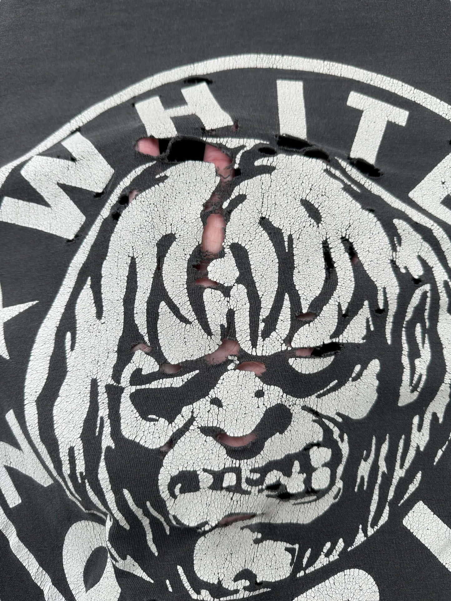 Holes on Vintage Distressed 1995 White Zombie Tee SZ XL