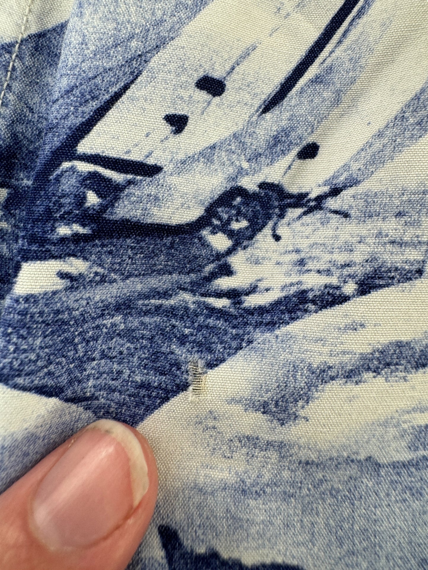 Hole on Vintage Skipper Photo Print Aloha Shirt SZ M