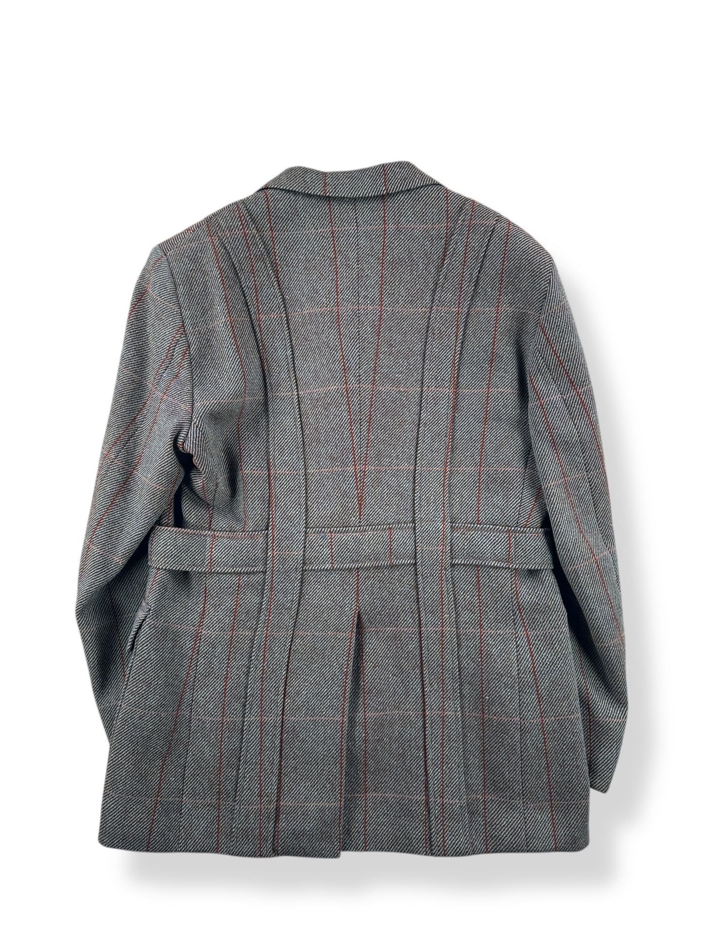 Back of Vintage P & J Haggart Scottish Woolen Belted Hunting Jacket SZ M