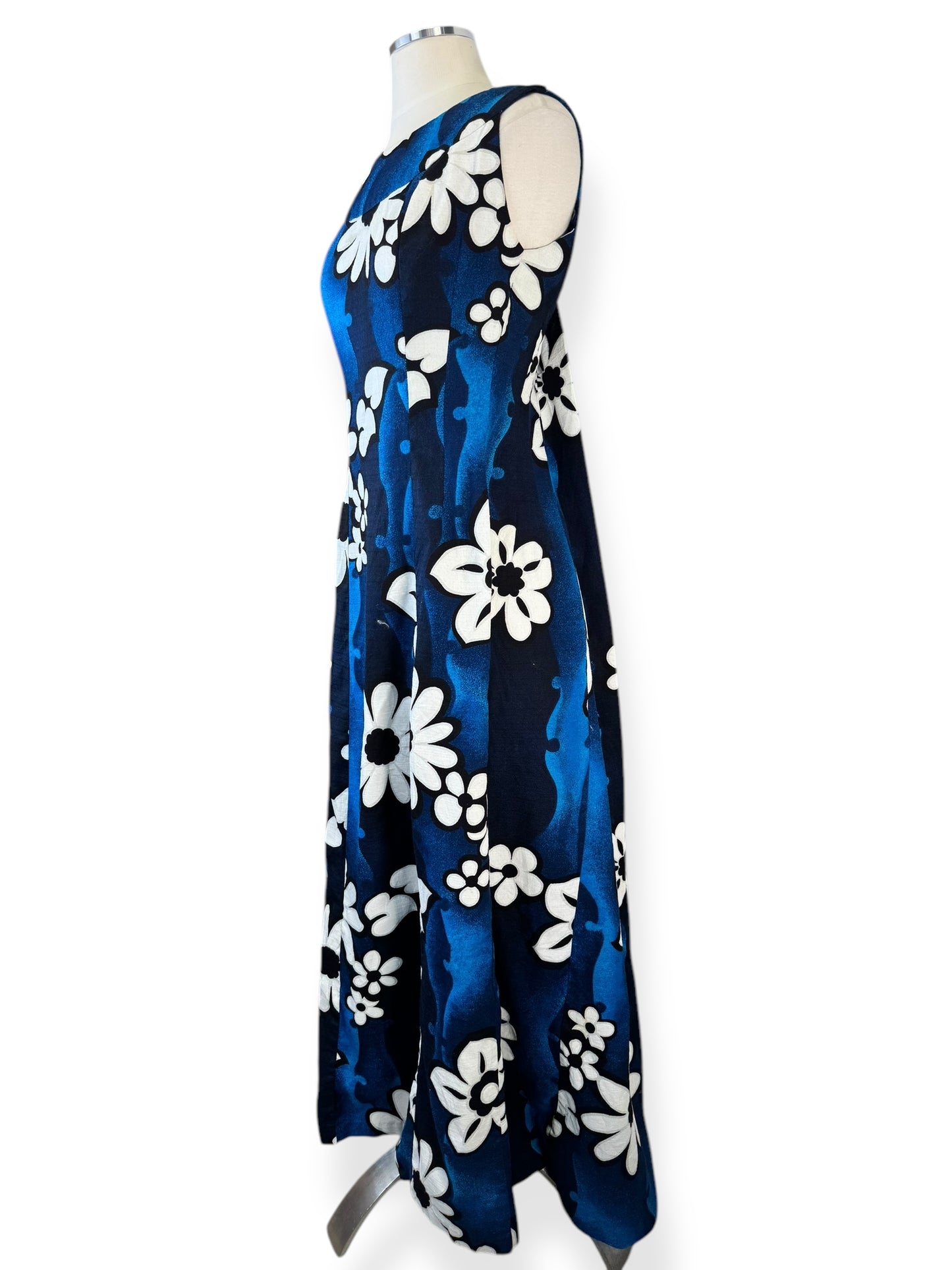 Side view of 1960s Surfside Sportswear Aloha Dress S-M