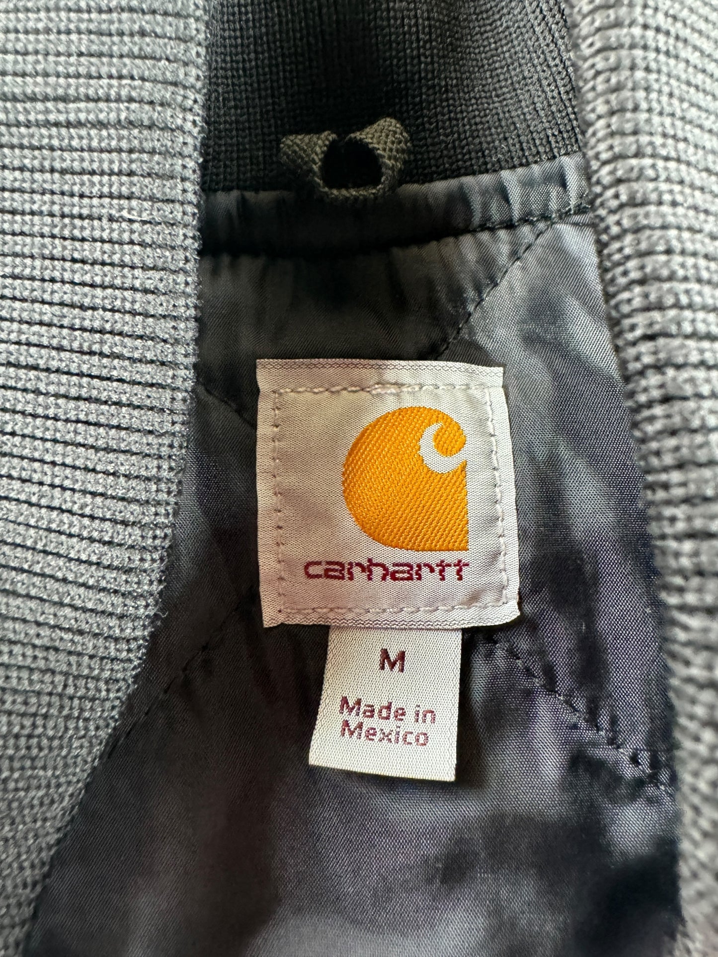 Tag on Modern Made in Mexico Carhartt Work Vest SZ M
