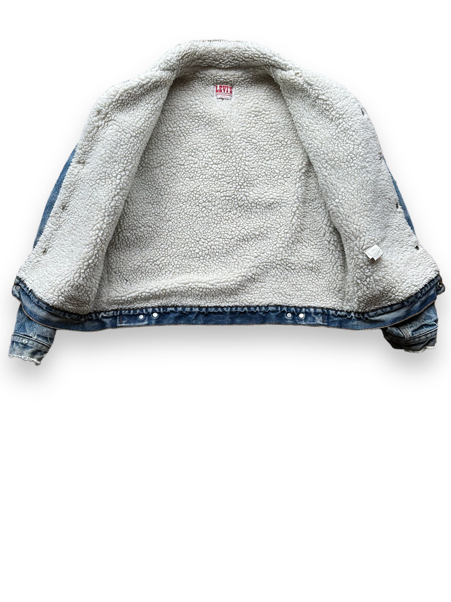 Sherpa Lining View of Vintage Levis Sherpa Type III Denim Jacket SZ 44L | Vintage Denim Workwear Seattle | Barn Owl Seattle