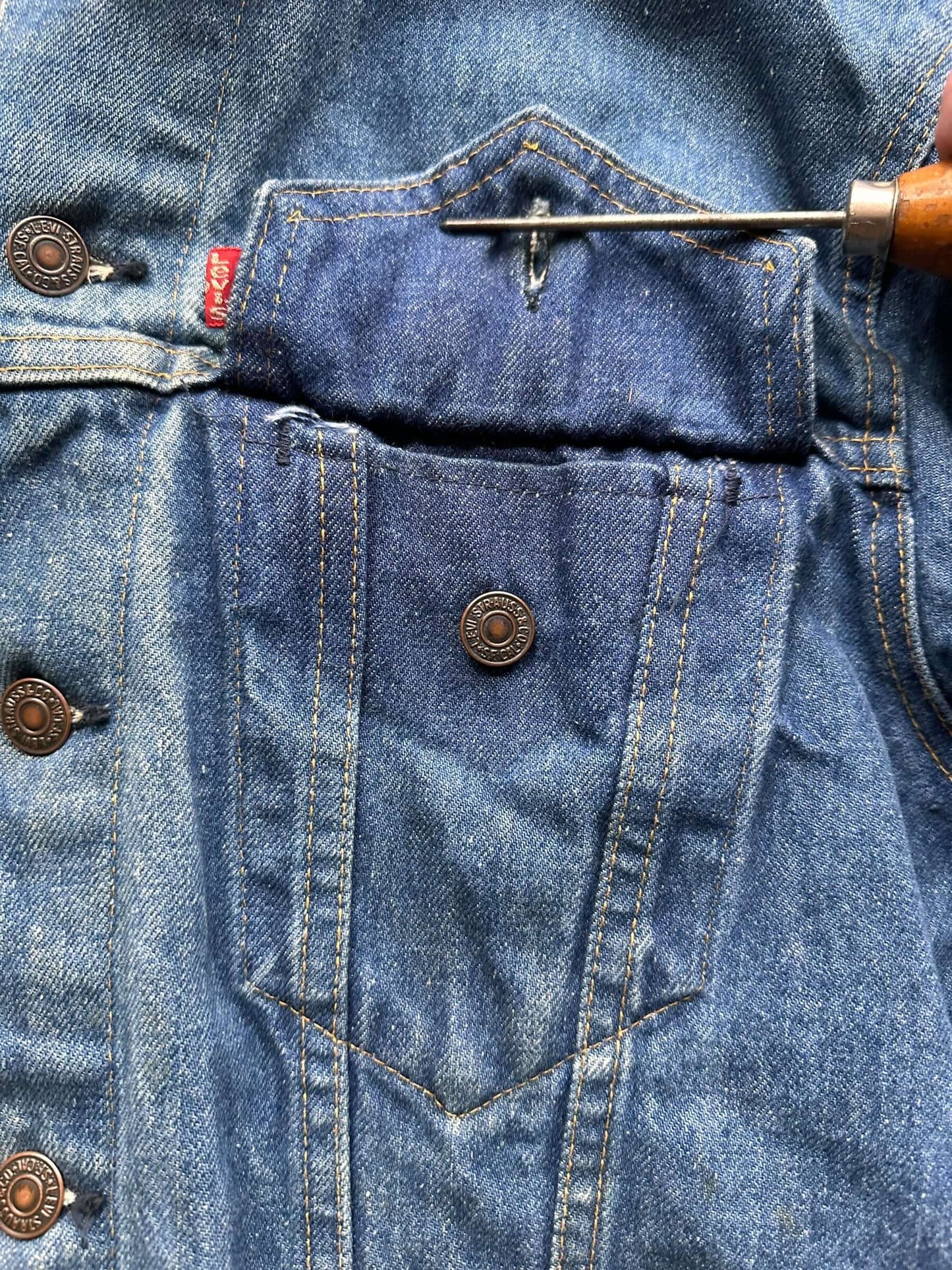 Bar Tacking View of Vintage 2-Pocket Levi's Type III Denim Jacket SZ 42 | Vintage Denim Workwear Seattle | Seattle Vintage Denim