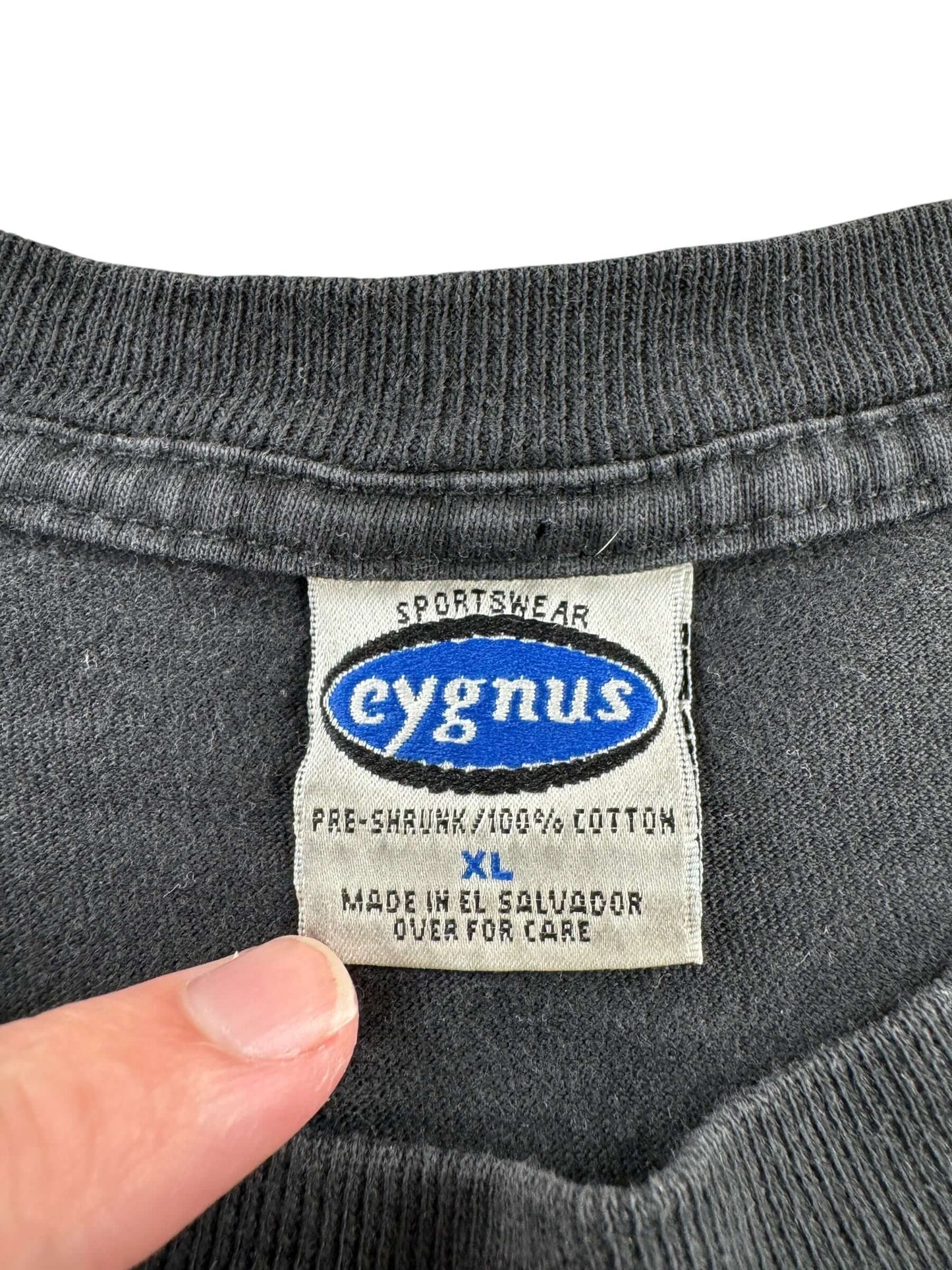 Tag on Vintage 2001 Yes Magnification Tour Tee SZ XL