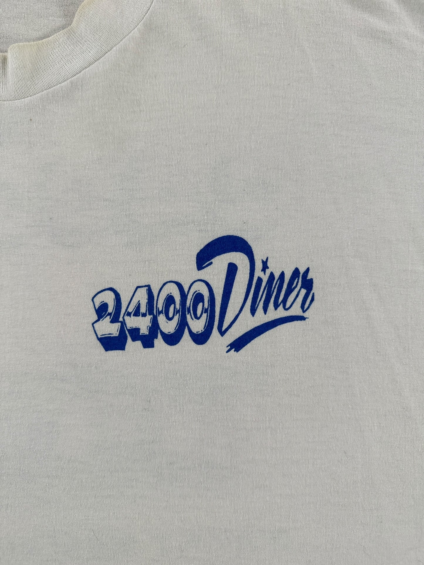 Front Graphic of Vintage 2400 Diner Fredericksburg VA Tee SZ XL