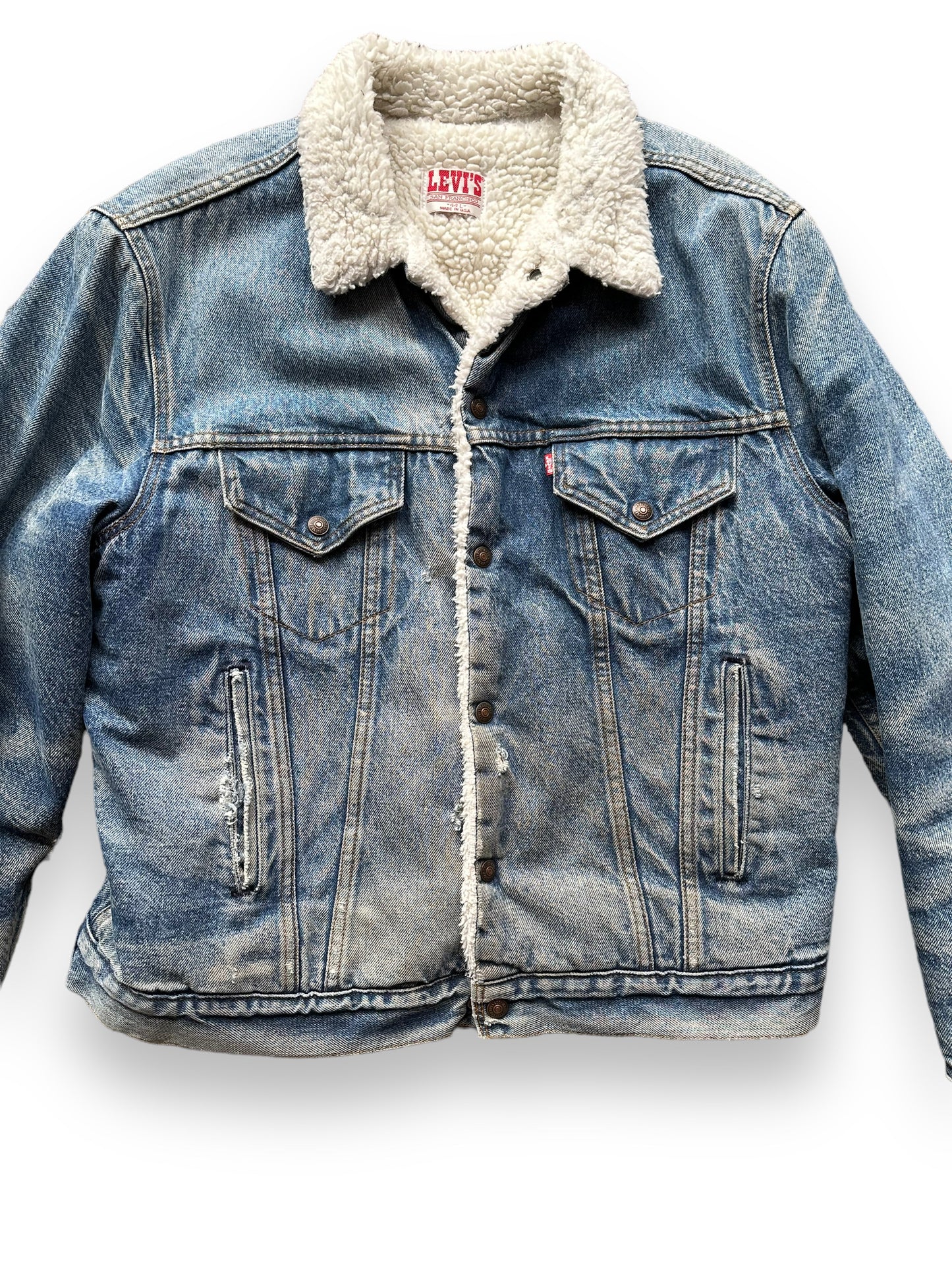 Front Detail on Vintage Levis Sherpa Type III Denim Jacket SZ 44L | Vintage Denim Workwear Seattle | Barn Owl Seattle