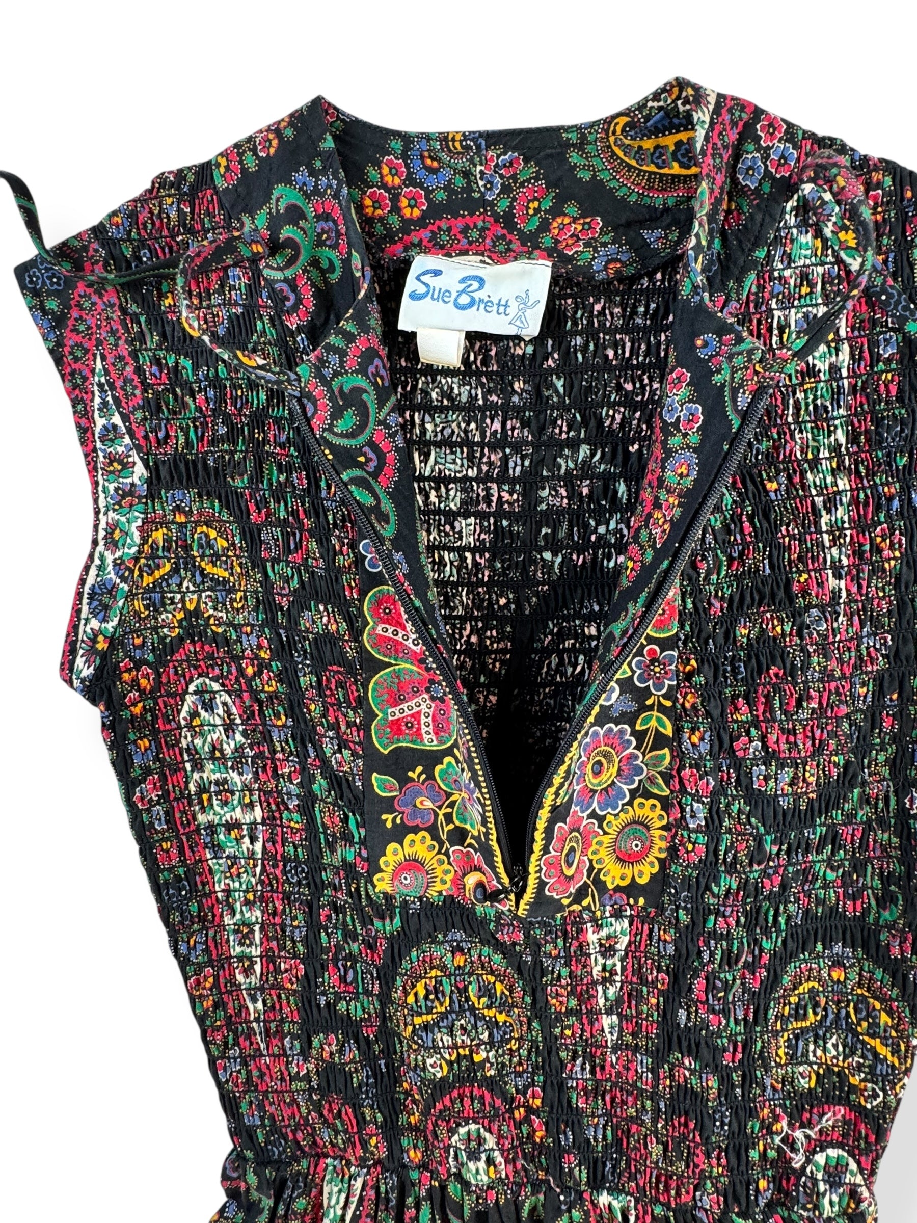 Front open zipper view of 1970s Paisly Midi Dress S
