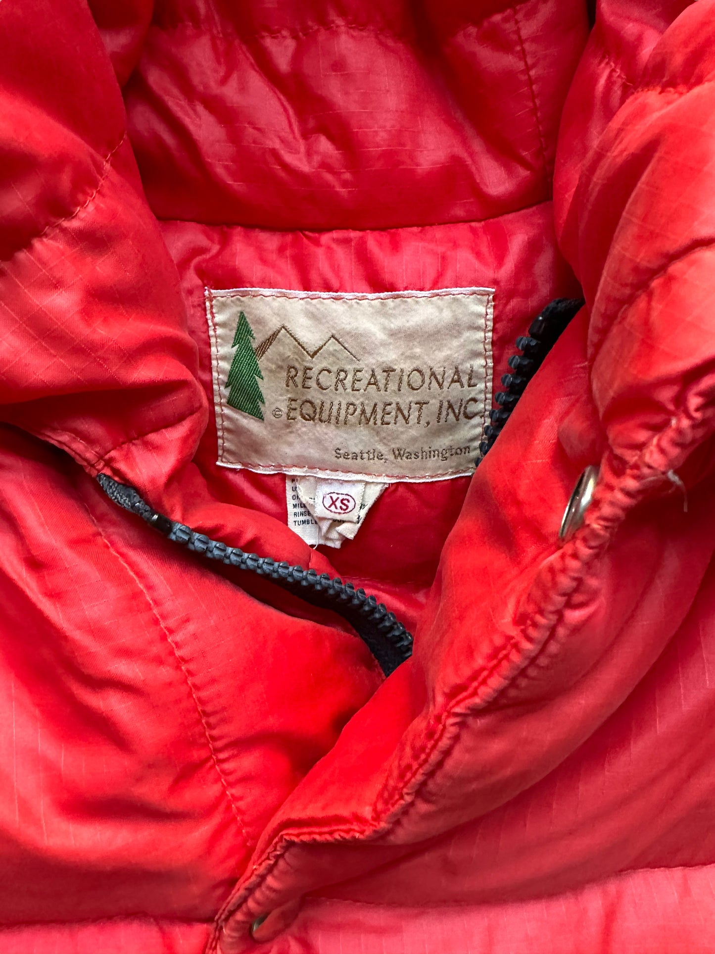 Tag View on Vintage Red REI Goose Down Puffer Jacket SZ XS | Vintage Puffer Jacket Seattle | Barn Owl Vintage Seattle