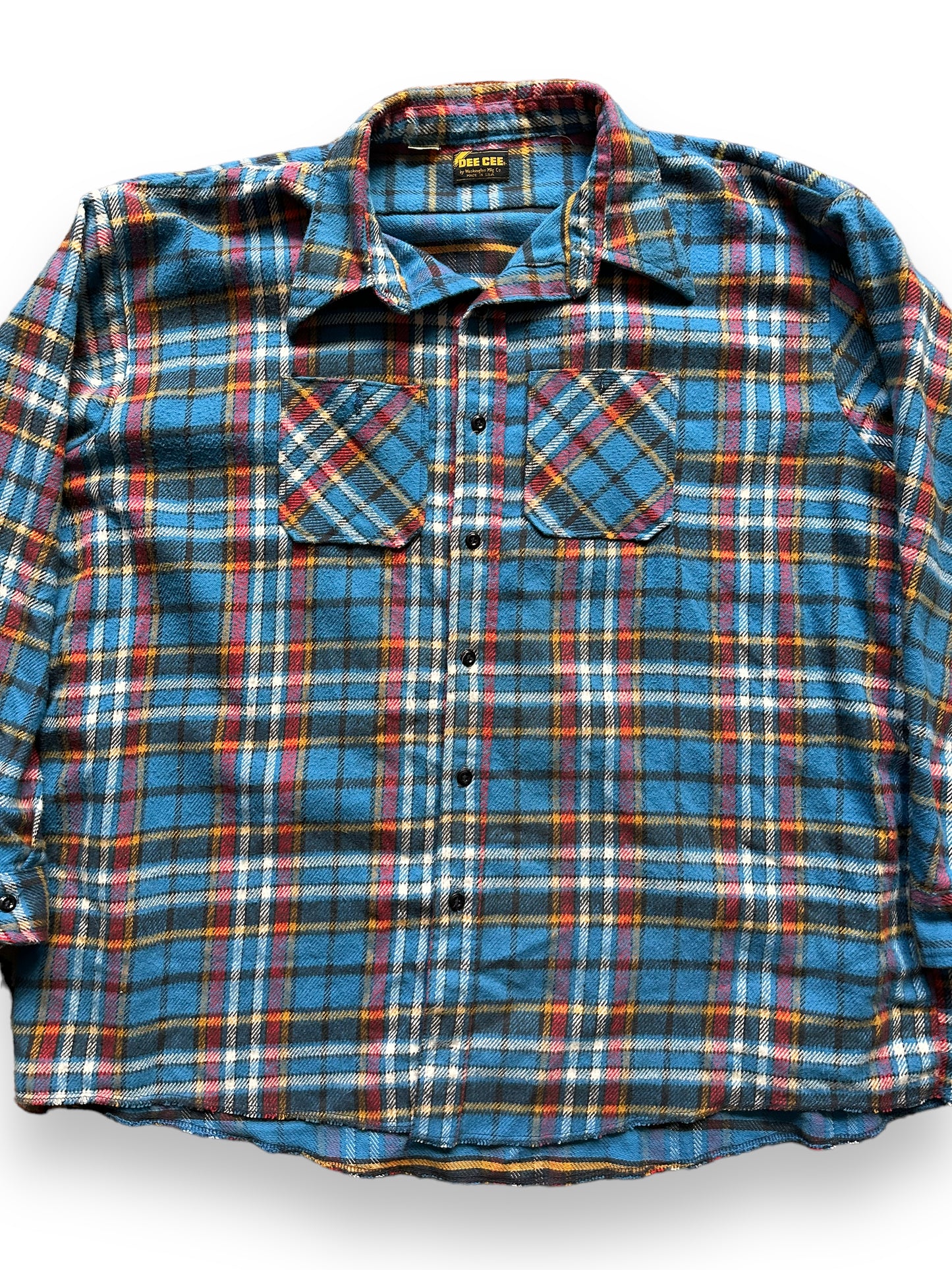 Front Detail on Vintage Dee Cee Cotton Flannel SZ XXXL | Vintage Cotton Flannel Seattle | Barn Owl Vintage Seattle