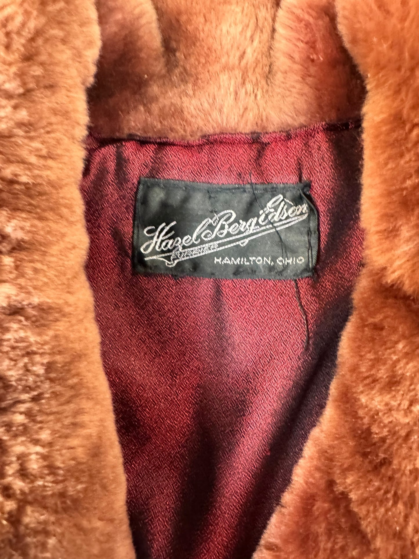 Tag of 1940s Hazel Bergedson Mouton Fur Coat L