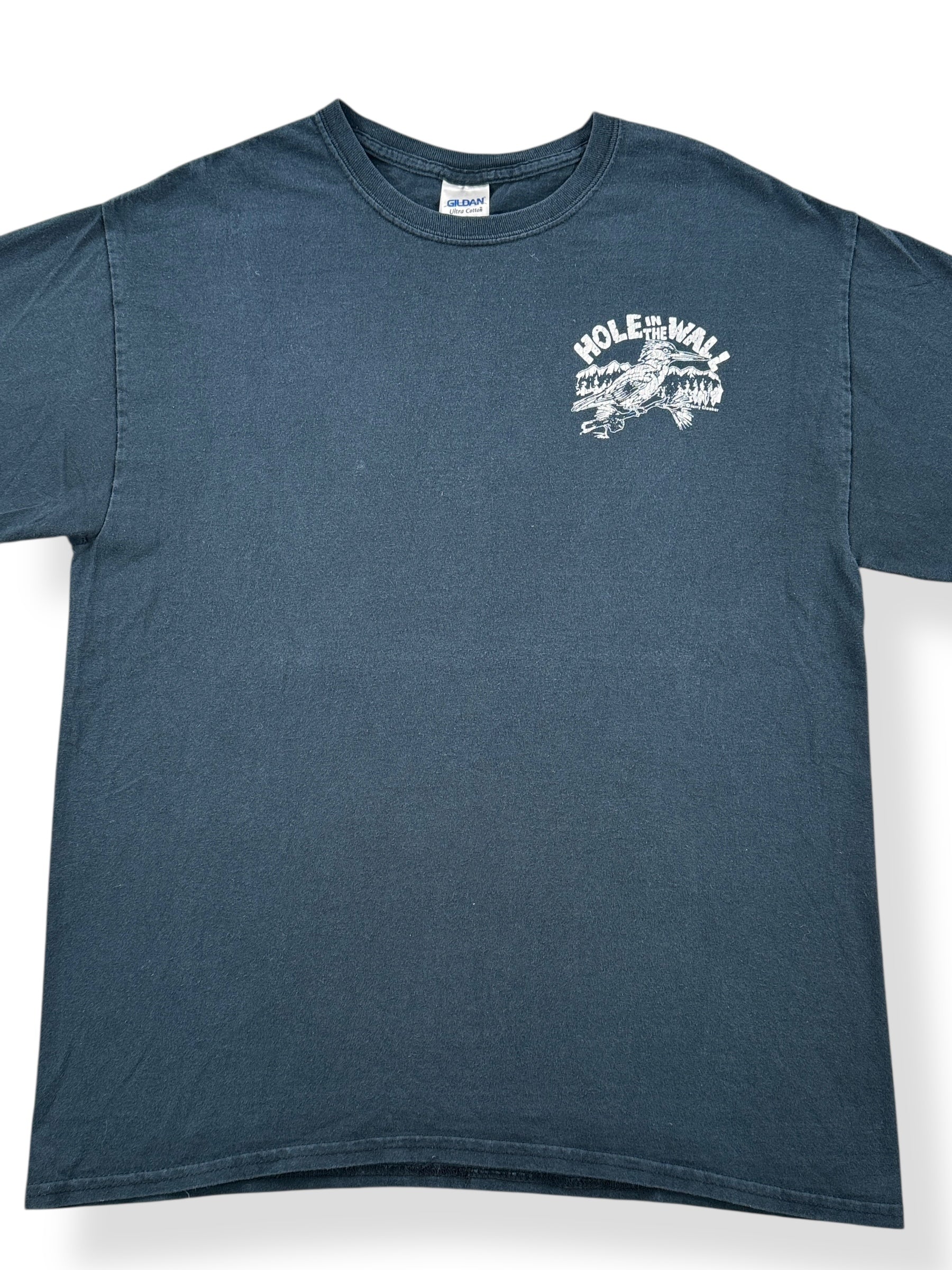 Front Close Up of Vintage Hole in the Wall Bar Ketchikan Tee SZ L