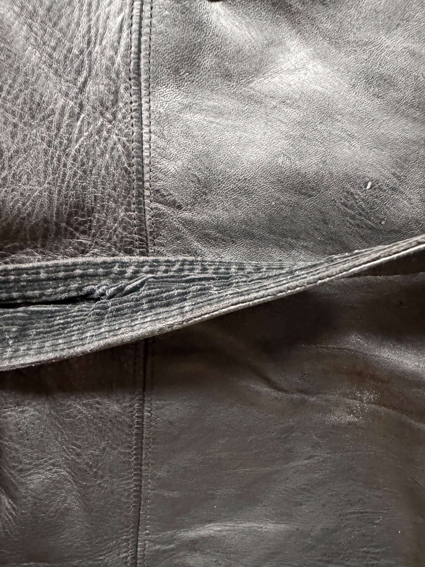 belt on Vintage Town & Country Belted Horsehide Leather Jacket SZ S