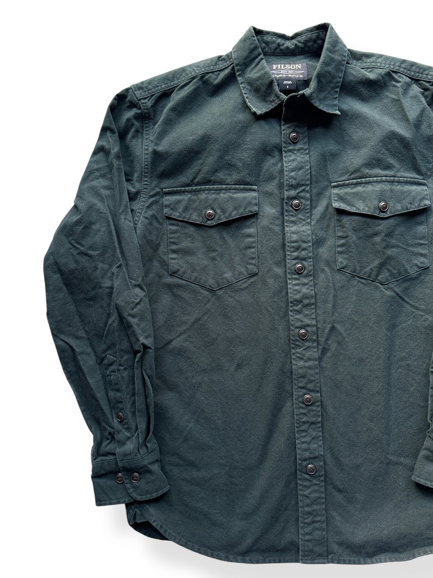 Front Right of Filson Chamois Cloth Fir Shirt SZ S