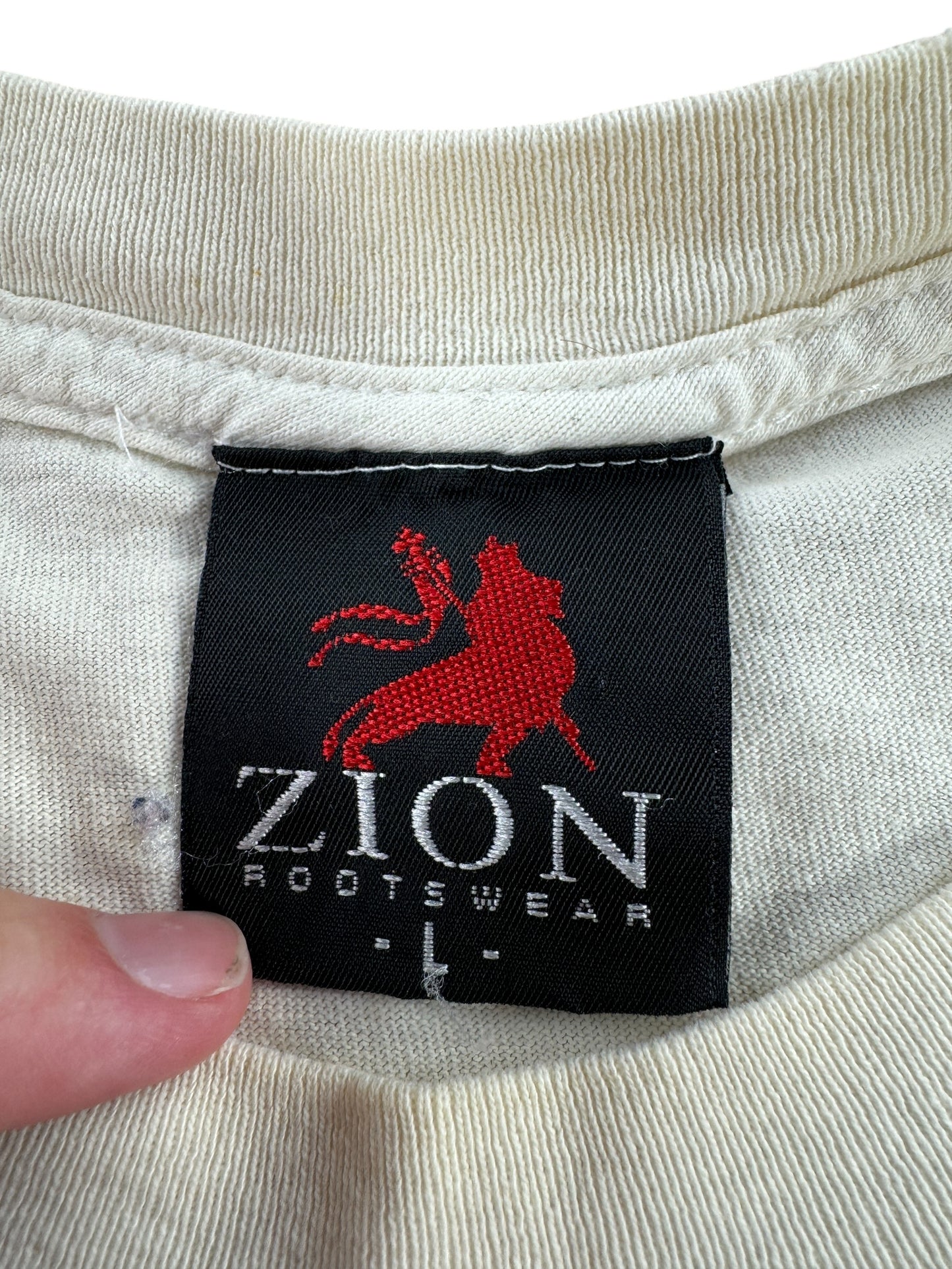 Tag on Vintage Y2k Zion Rootswear Jimi Hendrix Tee SZ L