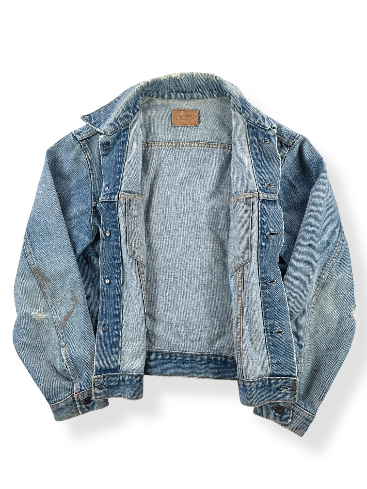 Inside of Vintage Light Wash Levis 2 Pocket 70505 Jacket SZ 42