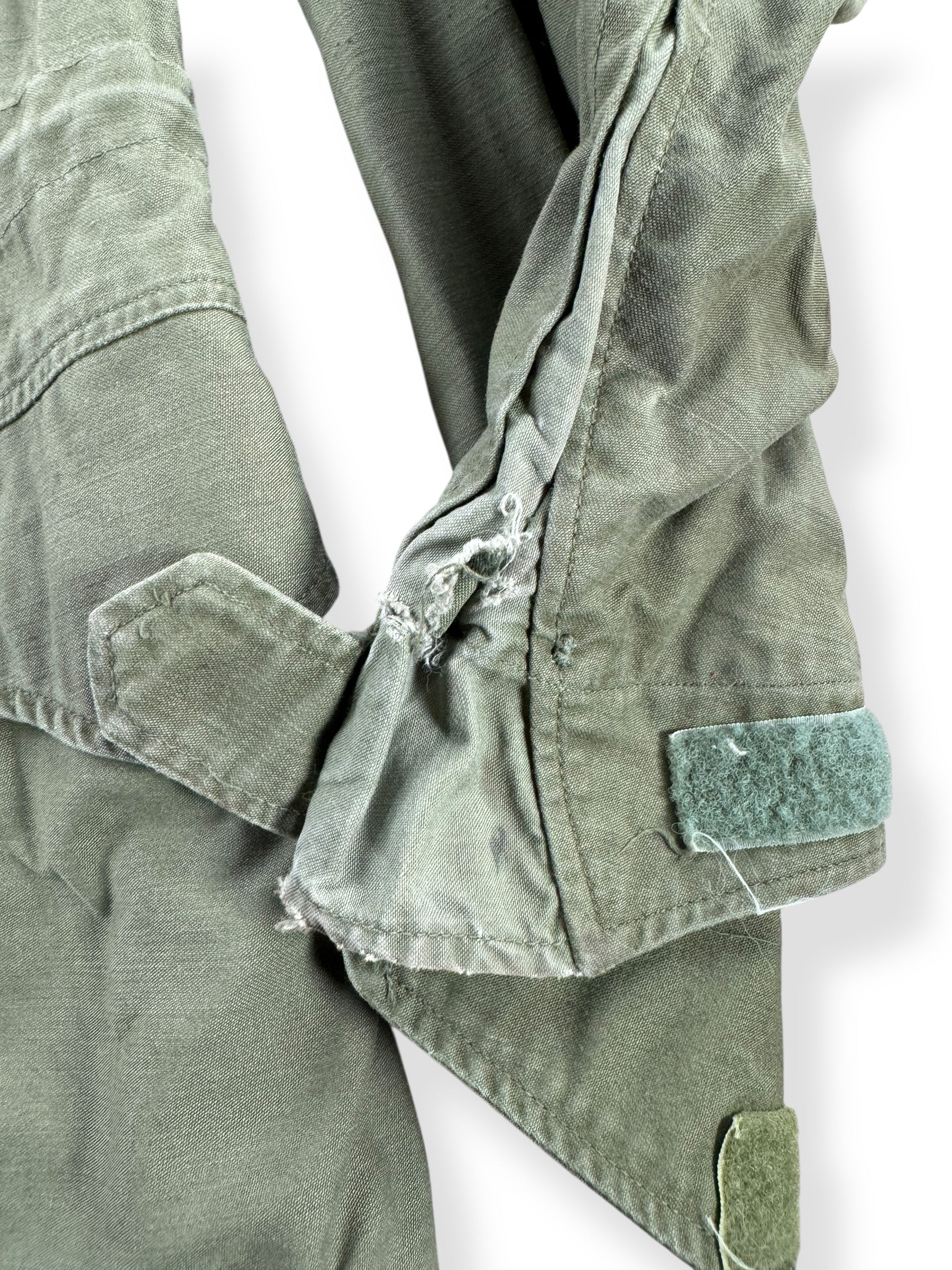 Cuff on Vintage Seabees M65 Field Jacket SZ M AS IS