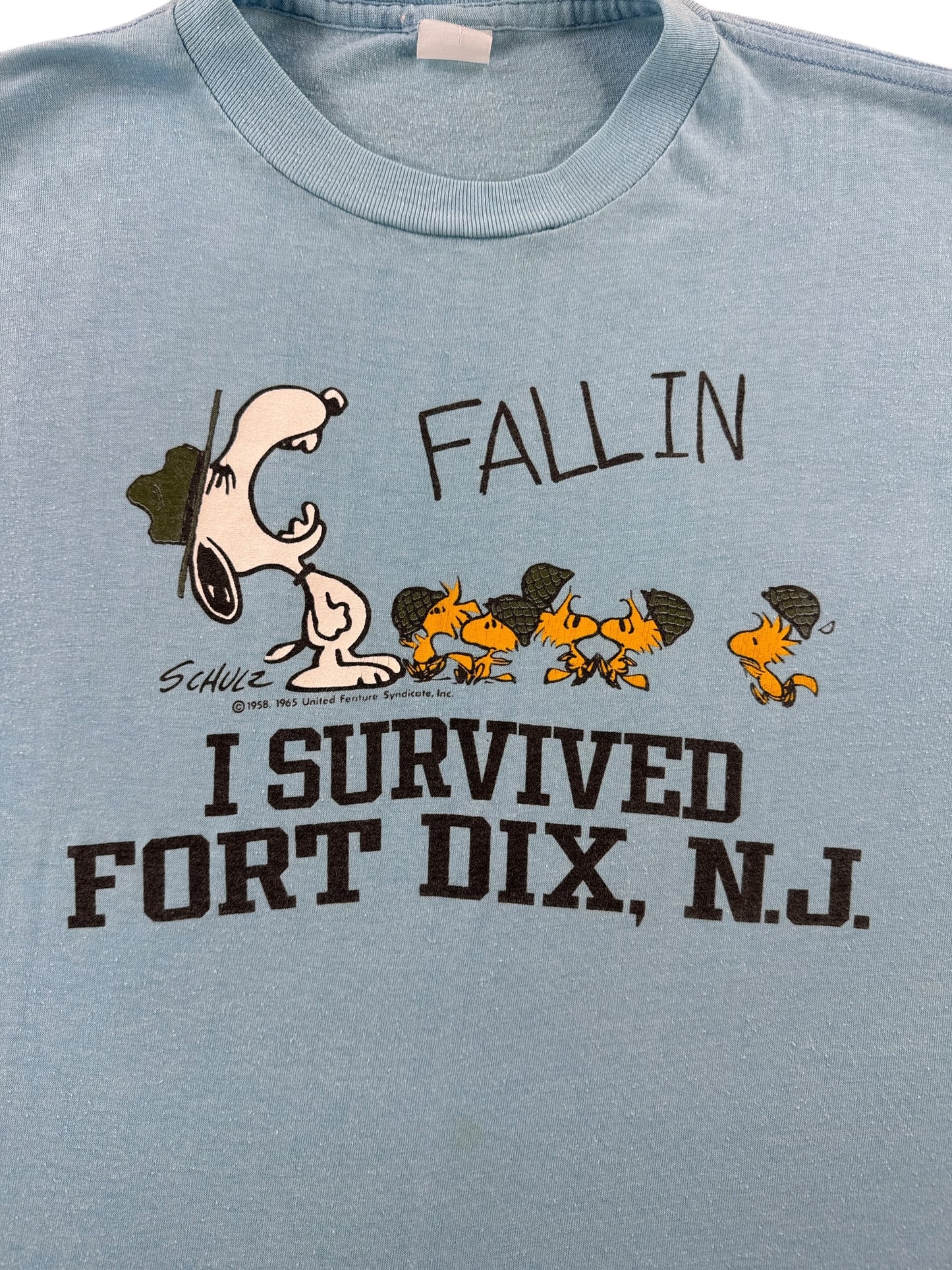 Graphic of Vintage 80’s Snoopy Fort Dix Tee SZ M