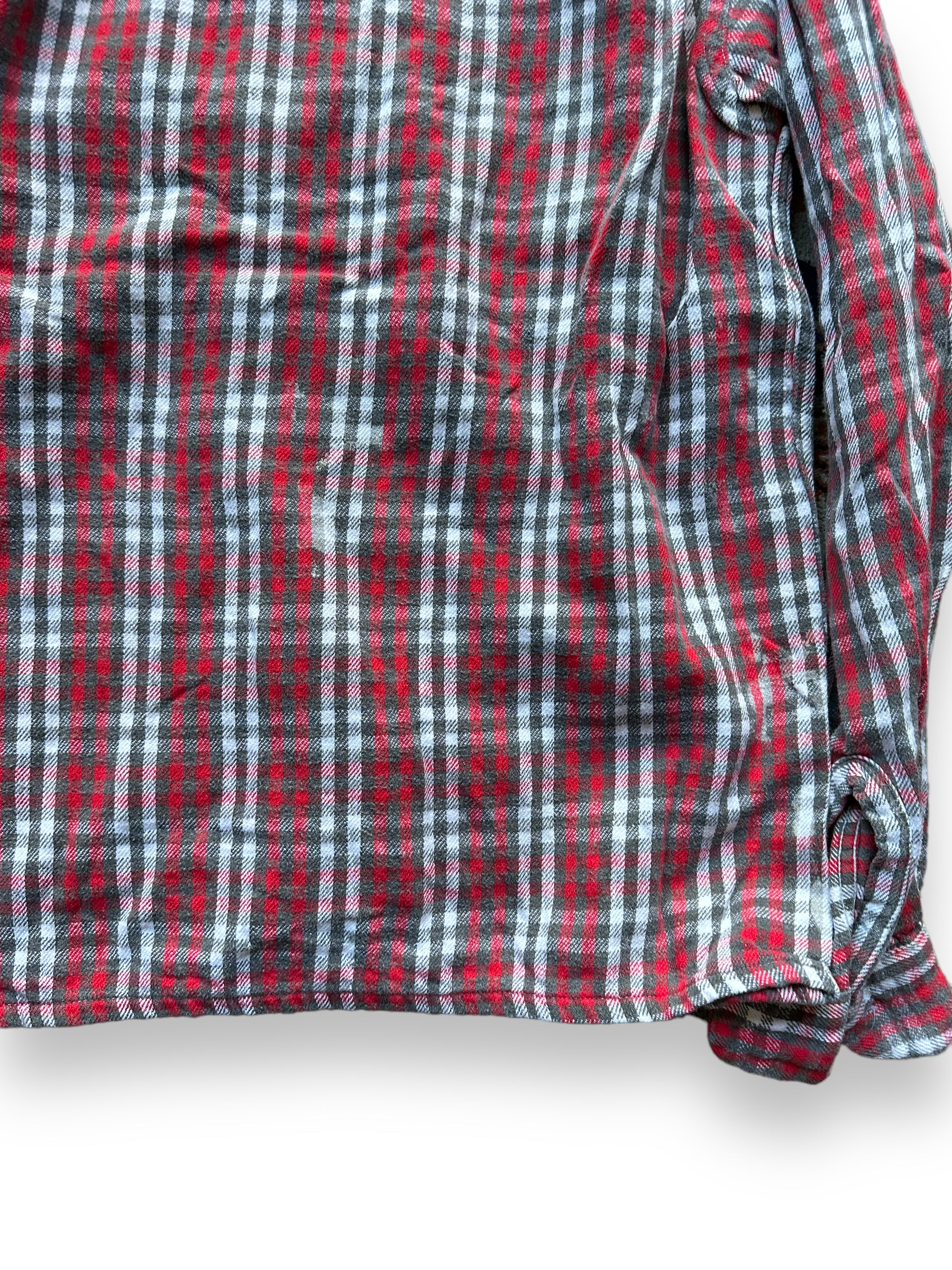 Slight Discoloration on the Back of Vintage Nelson Paige Cotton Flannel SZ L | Vintage Loop Collar Shirt Seattle | Barn Owl Vintage Seattle