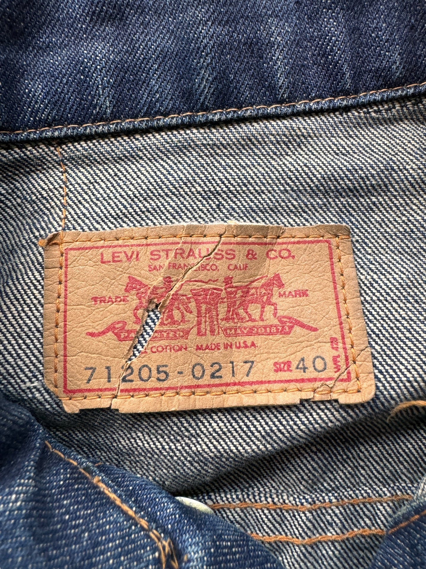 Label on Vintage Big "E" Levis 71205-0217 Type III Trucker Jacket SZ 40