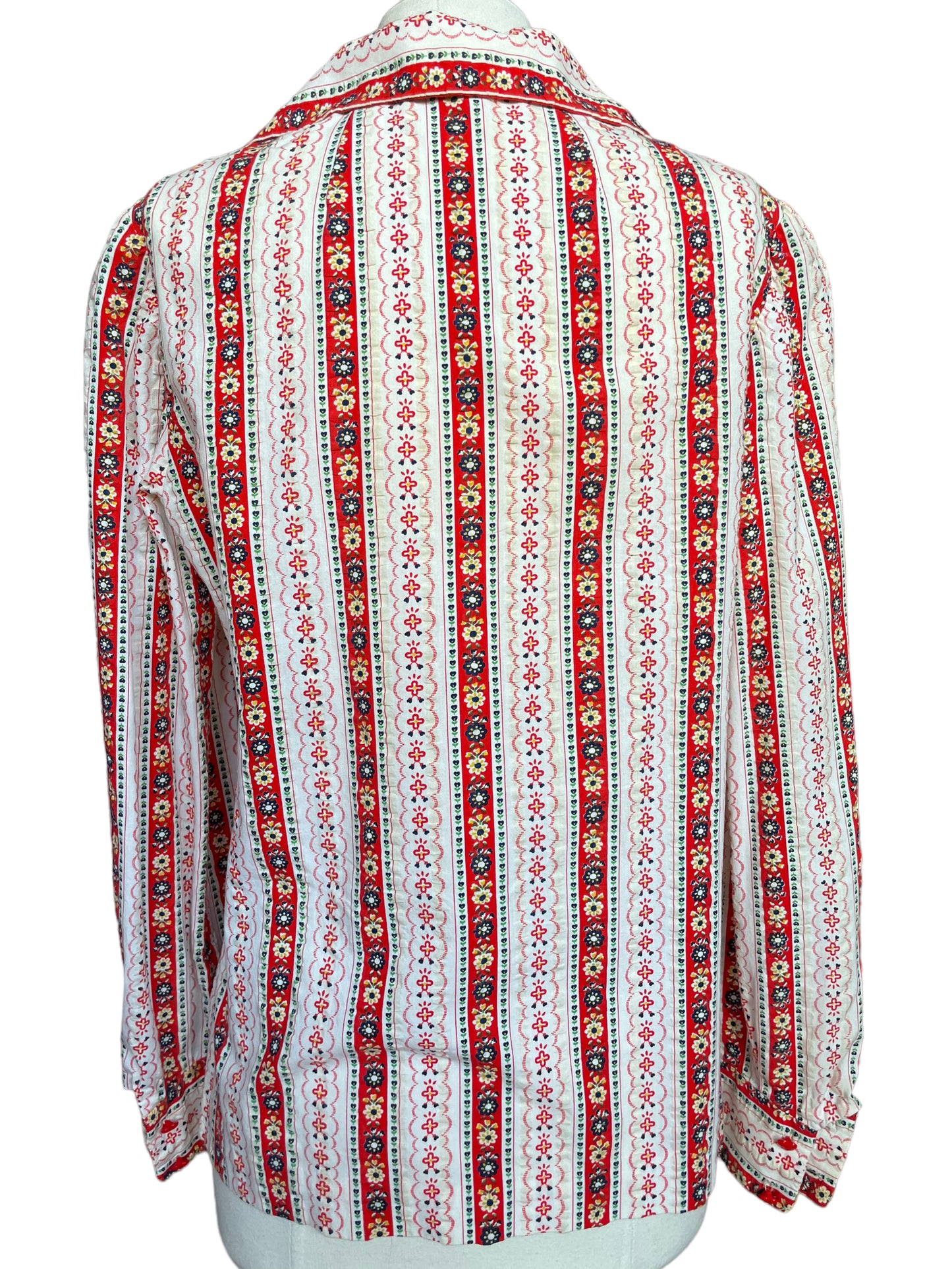 Full back view of Vintage 1970s Handmade Seersucker Button Up | Barn Owl True Vintage | Seattle Ladies Vintage Shirts