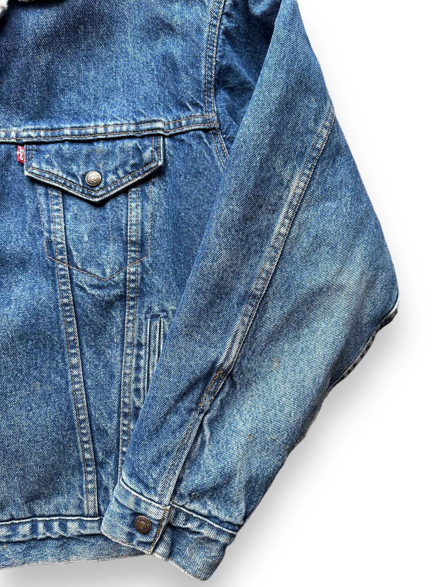 Front Left Sleeve View of Vintage Levis Sherpa Type III Denim Jacket SZ XL | Vintage Denim Workwear Seattle | Barn Owl Seattle