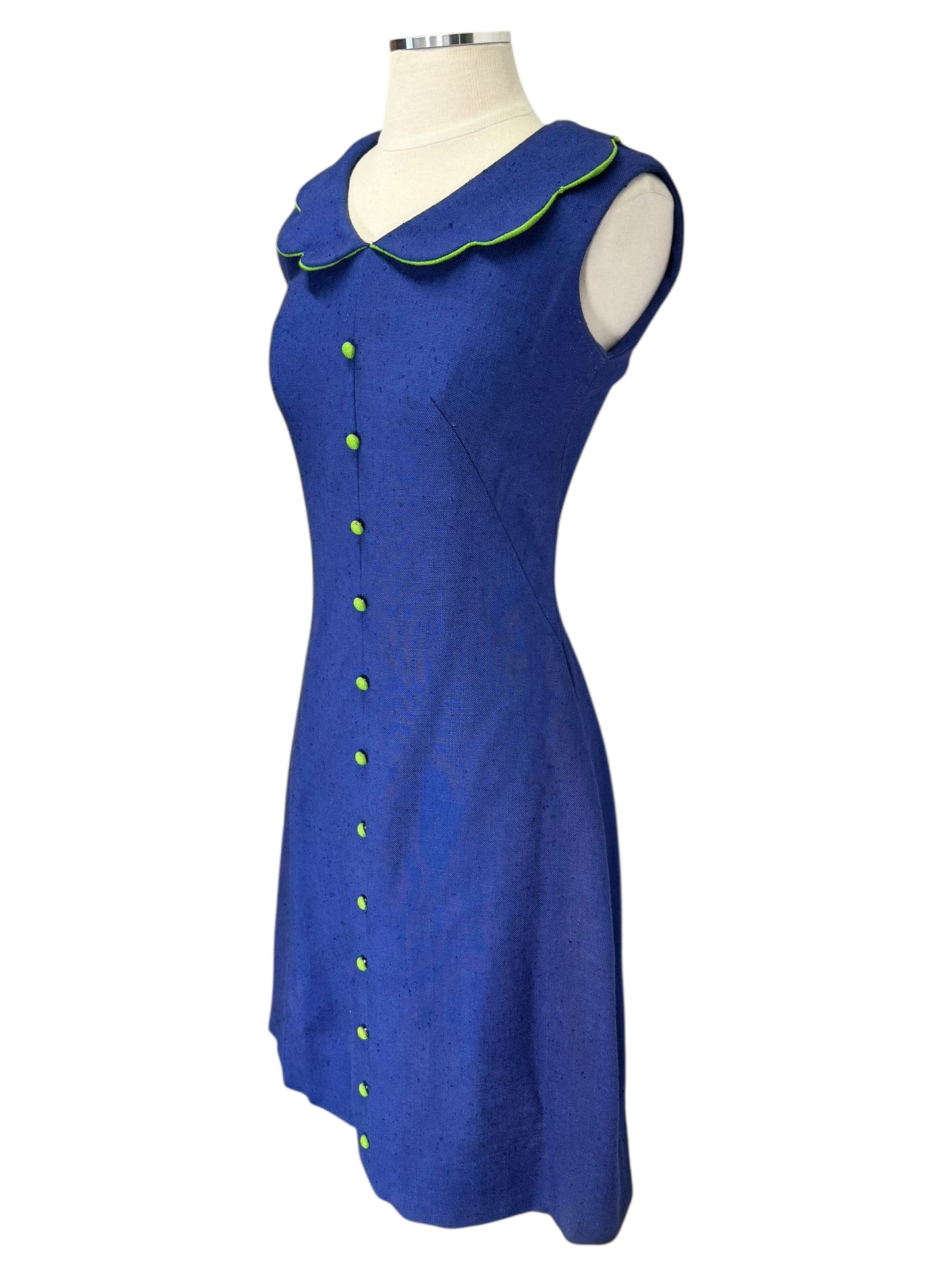 Side view of 1960s Blue Dress with Scalloped Collar S
