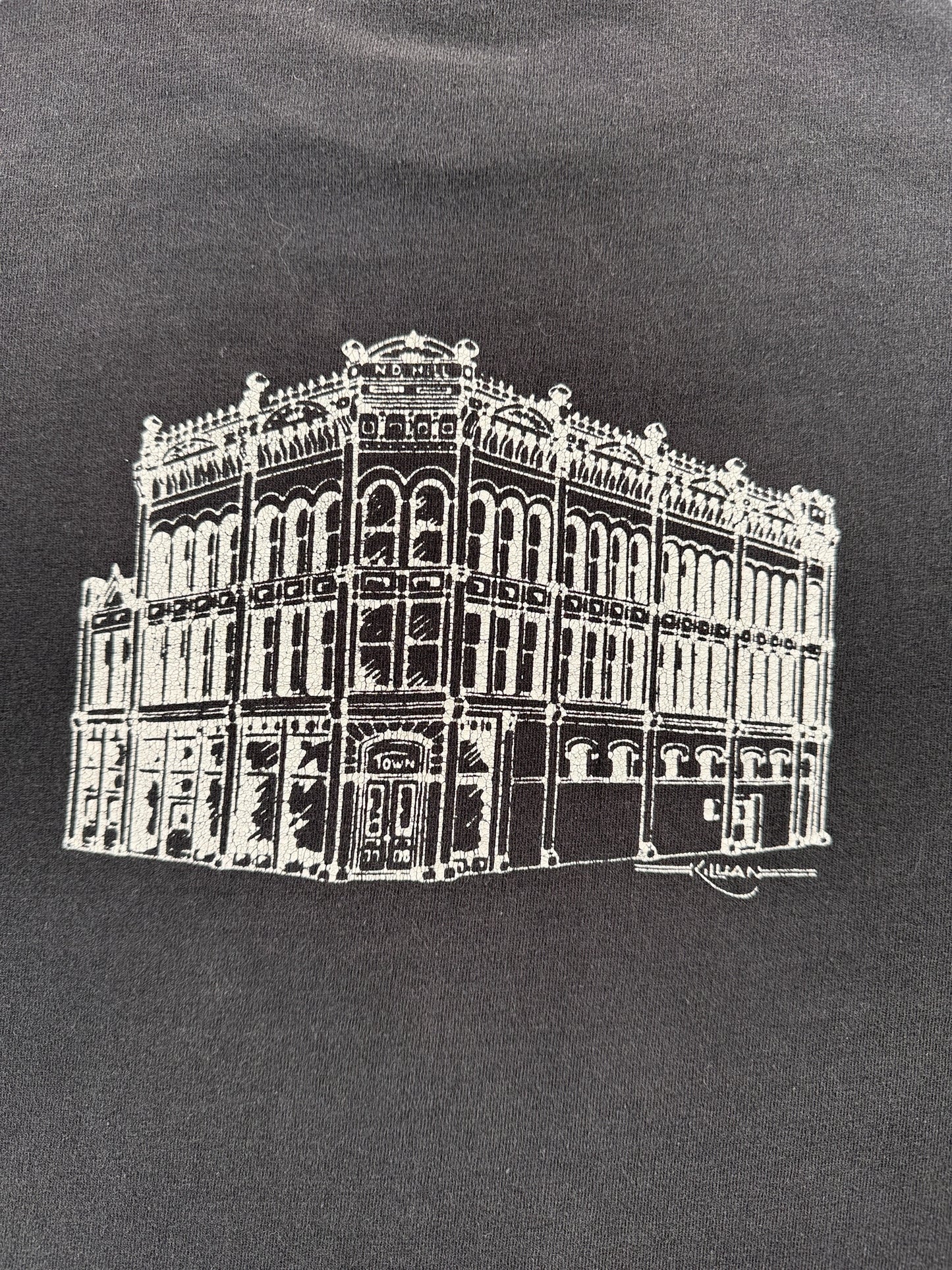 Back Graphic on Vintage The Town Tavern Port Townsend Bar Tee SZ M