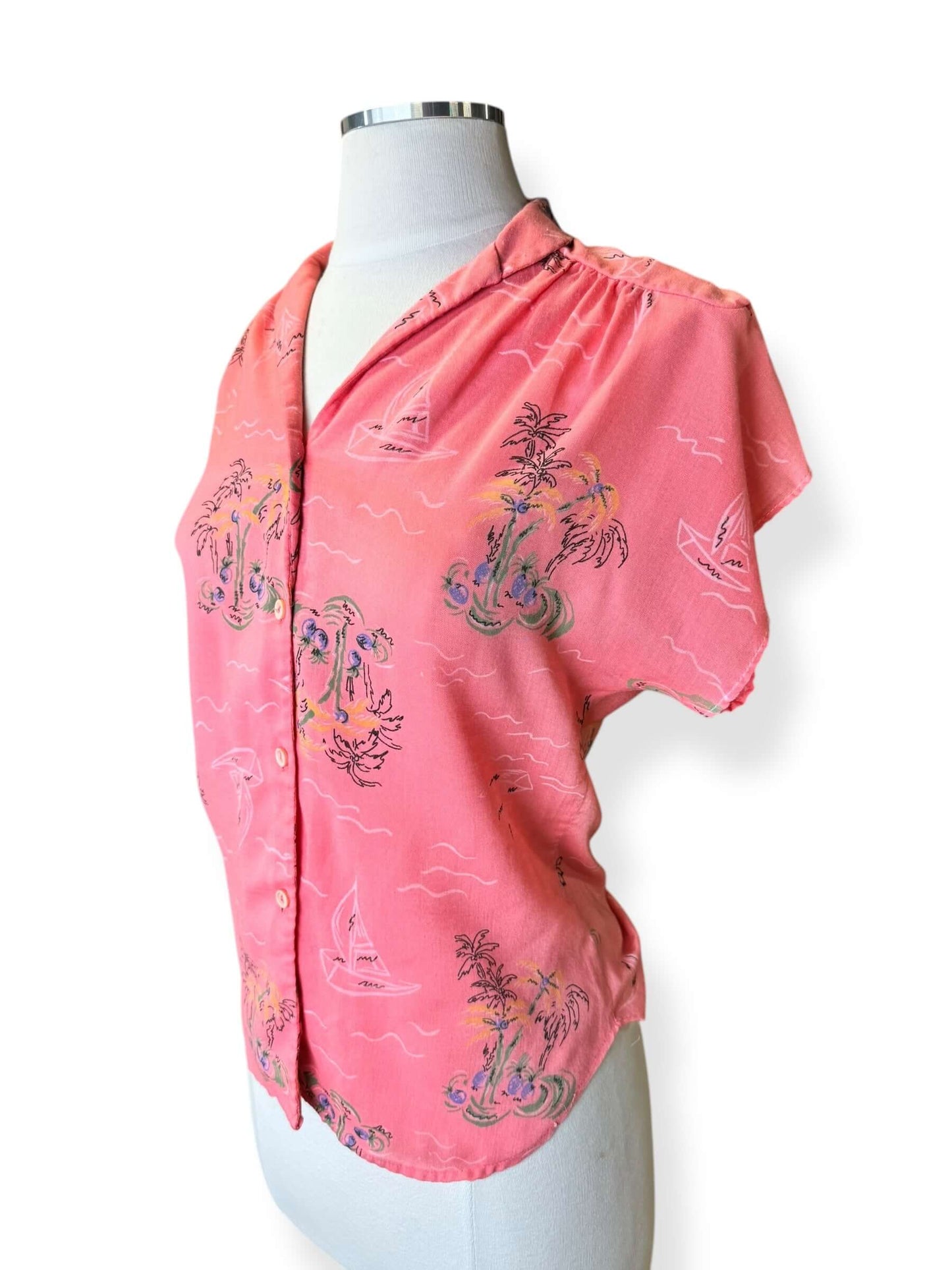 Side view of 1980s Topics Pink Tropical Top M