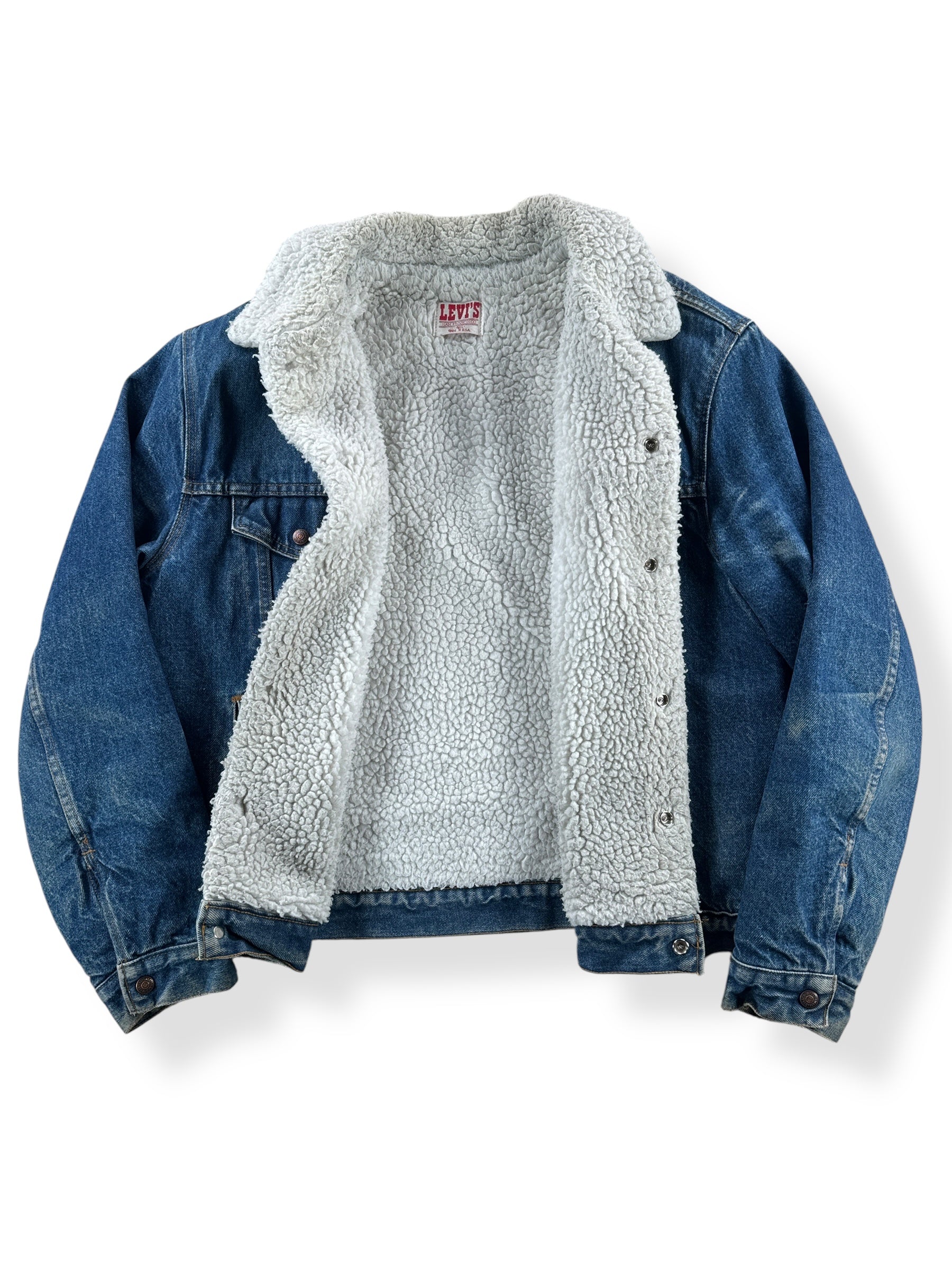Inside of Vintage Levi's Shearling Lined Denim Trucker SZ 46L