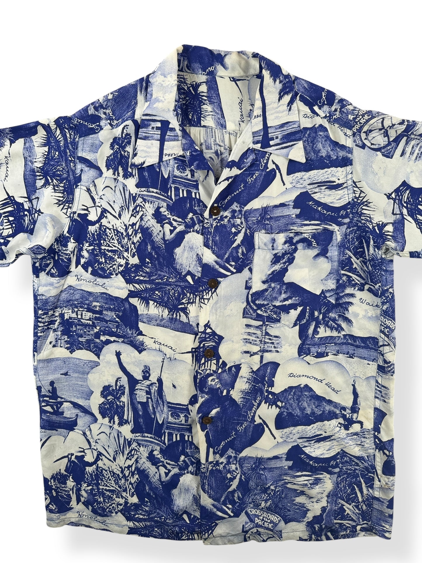 Front Close Up of Vintage Unbranded Photo Print Aloha Shirt SZ L