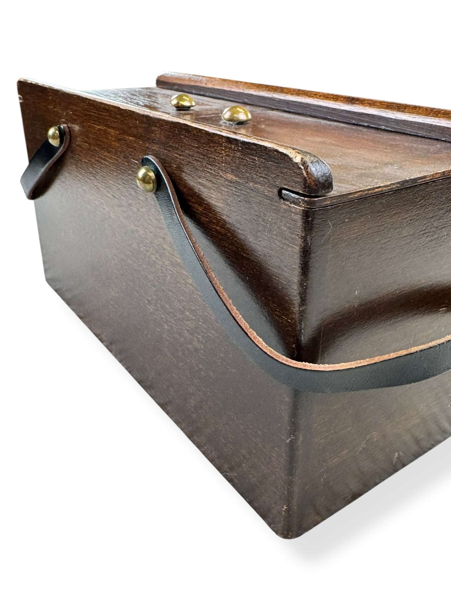 Chip view of corner of 1964 Enid Collins Paisano Roadrunner Box Purse
