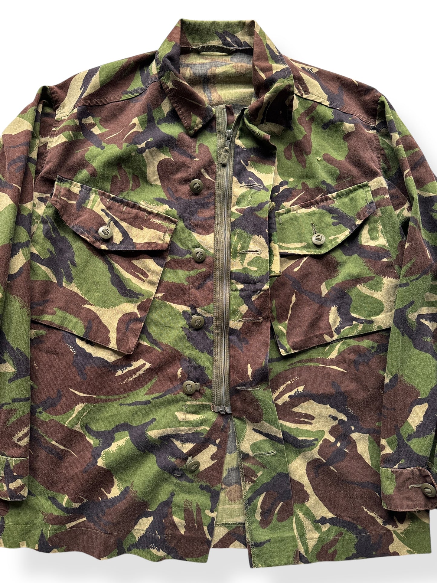Front graphic on Vintage British Camo Jacket SZ XL