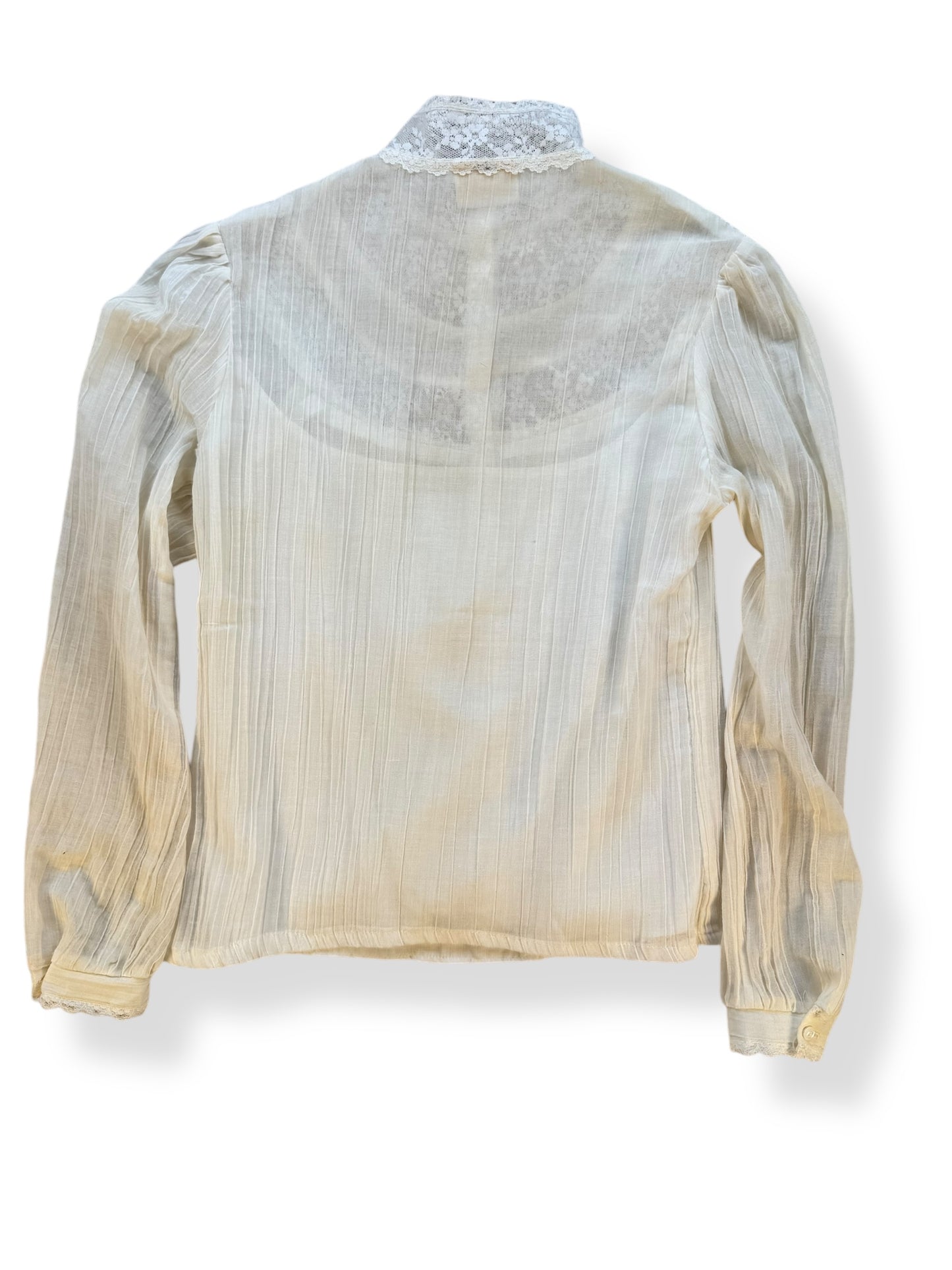 Back vie wof Vintage Crepe Cotton Gunne Sax Blouse L