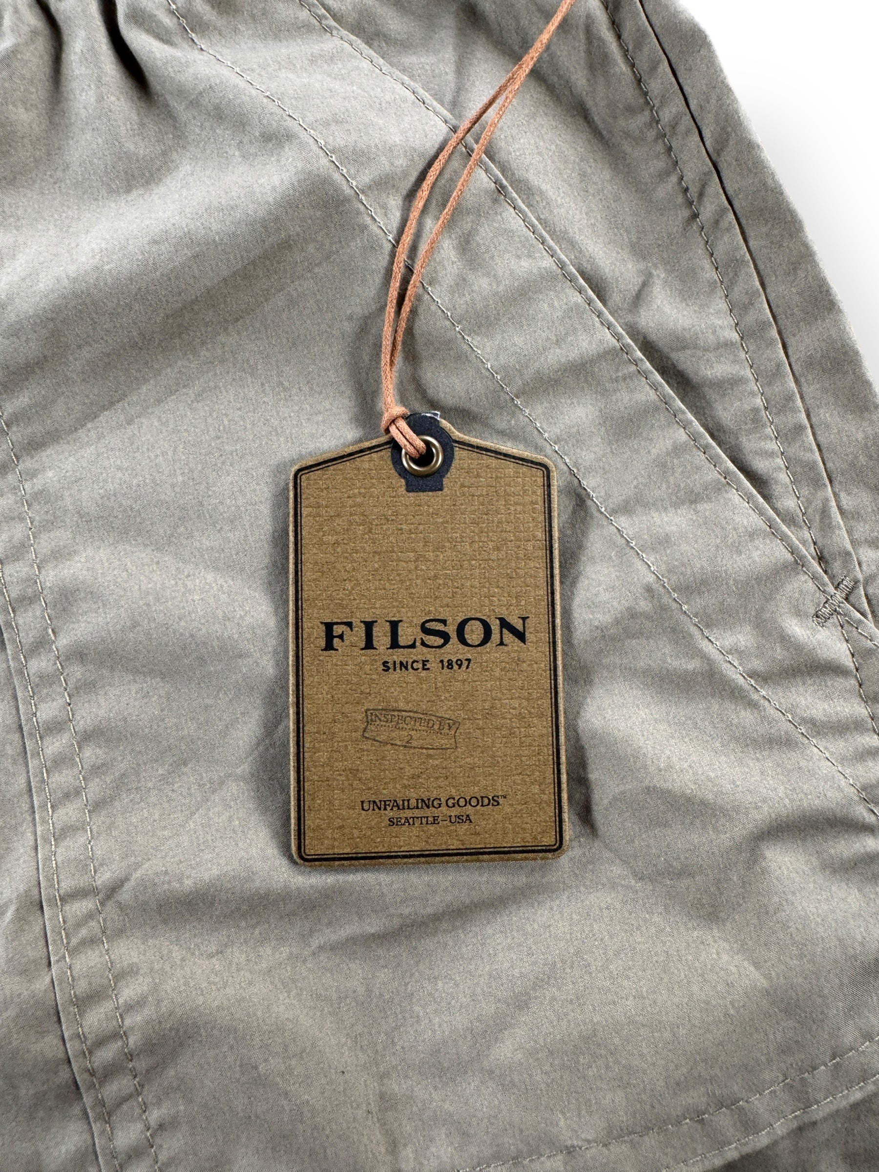 Paper Tag on Modern NWT Filson Trail Shorts SZ XS