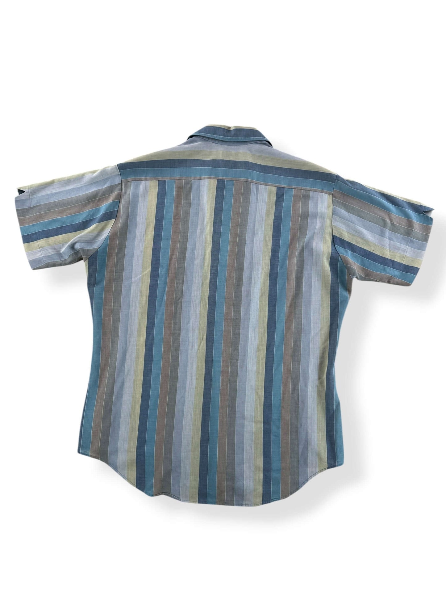 Back of Vintage Van Heusen Loop Collar Short Sleeve Shirt SZ M