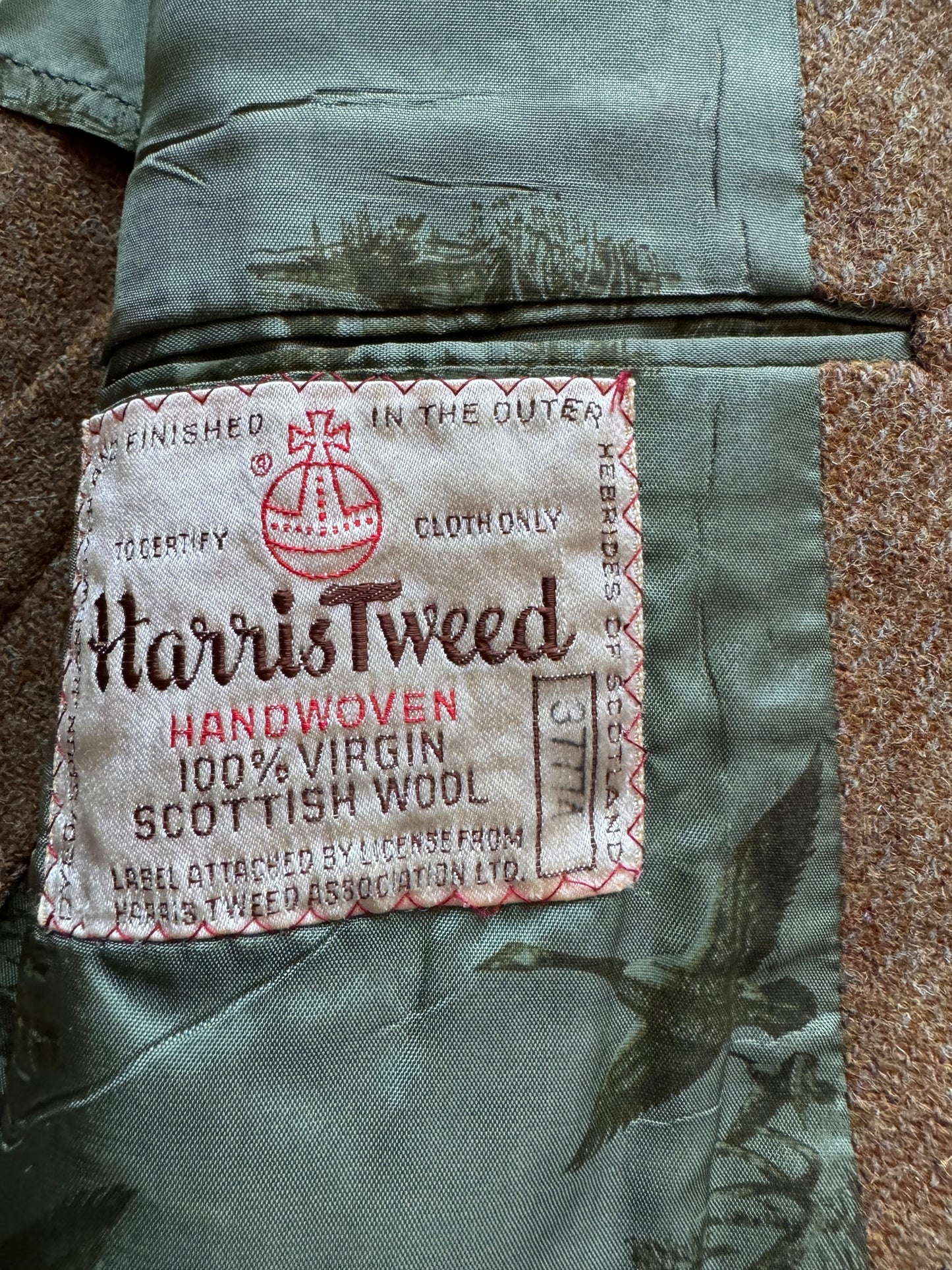 Label on Eddie Bauer Harris Tweed Sportcoat SZ L
