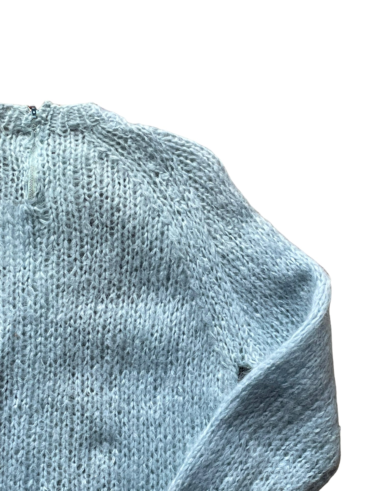 Back right shoulder of Vintage 1950s Mohair Cable Knit Sweater SZ L | Barn Owl Sweaters | Seattle Vintage