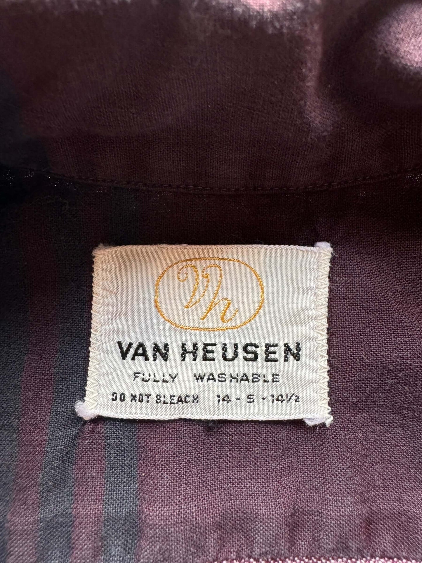 Tag on Vintage Van Heusen Striped Loop Collar Shirt SZ S