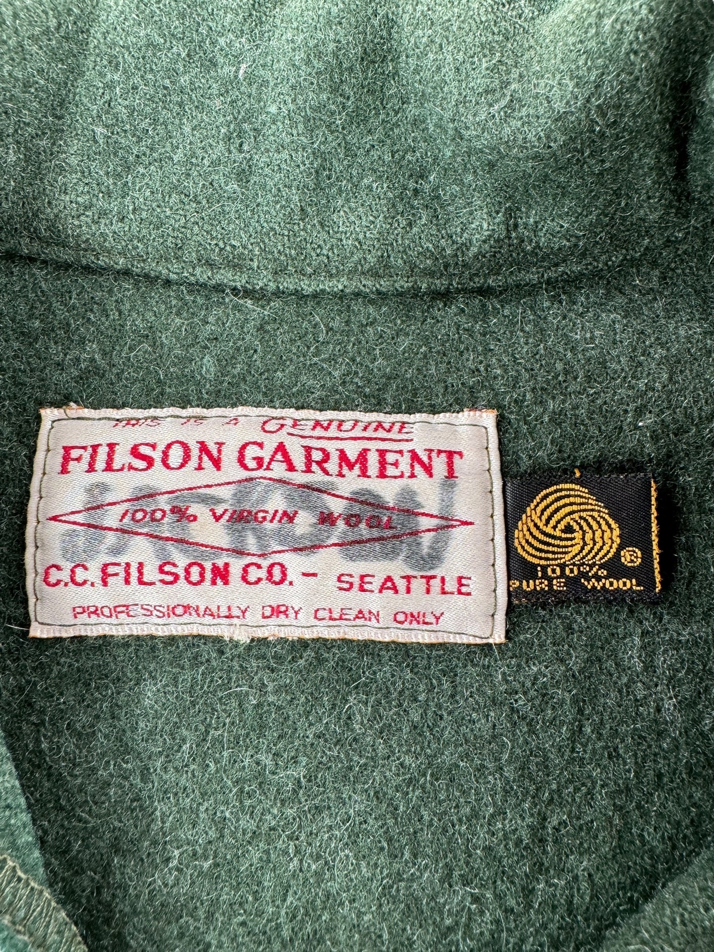 Label on Vintage Filson Forest Green Mackinaw Jacket SZ 48