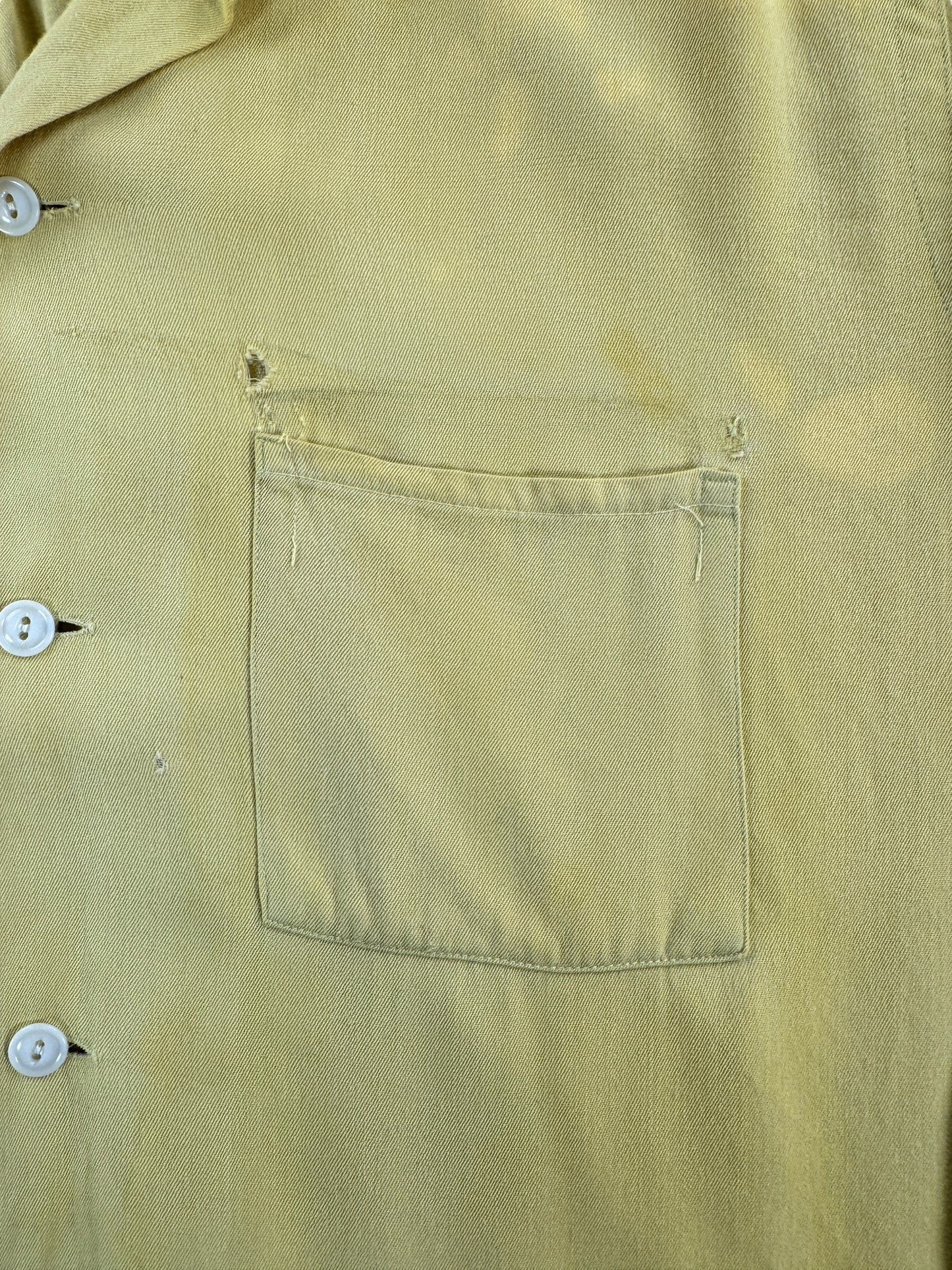 Missing Pocket Flap on Vintage Yellow 50s Longsleeve Shirt SZ XL AS IS