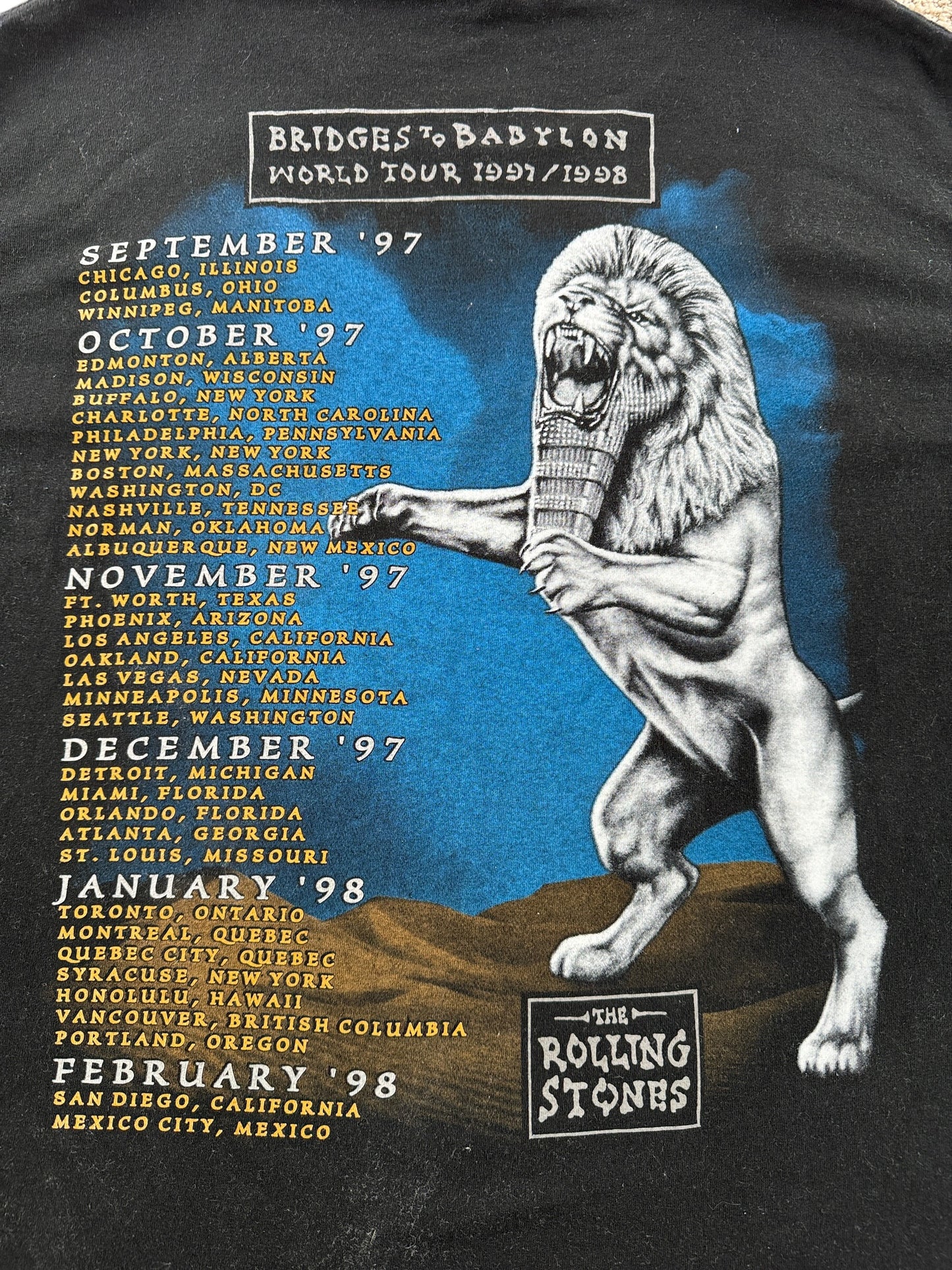 Back Graphic of Vintage Rolling Stones Bridges to Babylon Tee SZ XL (Fits L)