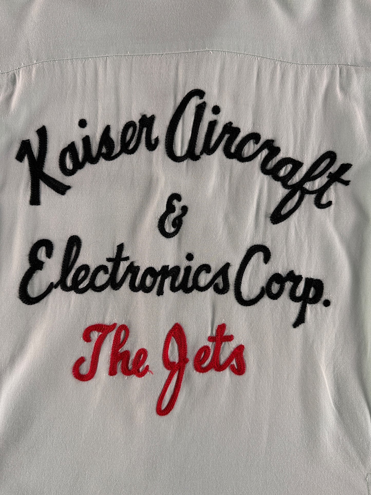 Back Chainstitching on Vintage Kaiser Aircraft Nat Nast Rayon Bowling Shirt SZ L