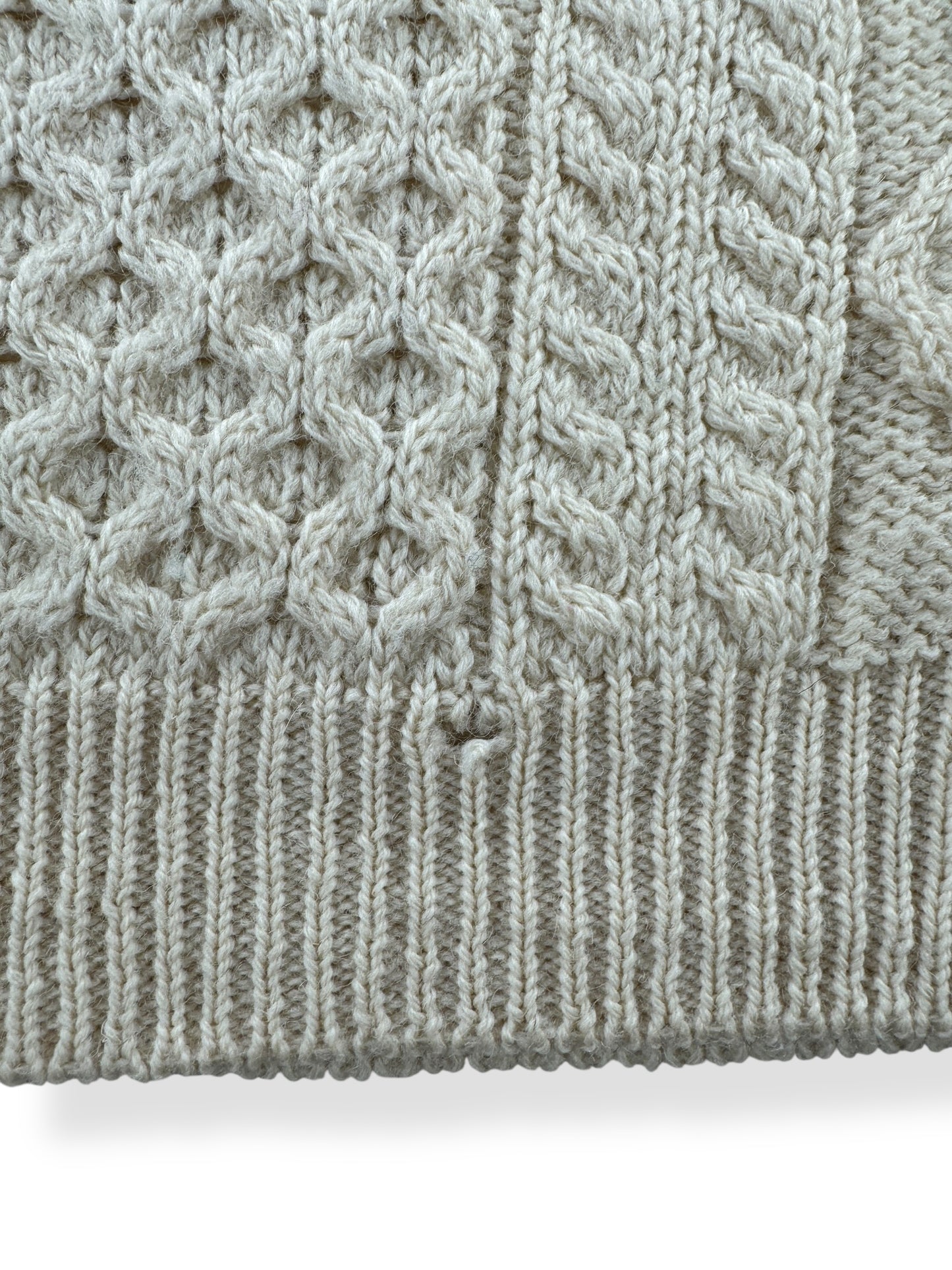 Hole on Vintage Aran Crafts Cable Knit Wool Sweater SZ M