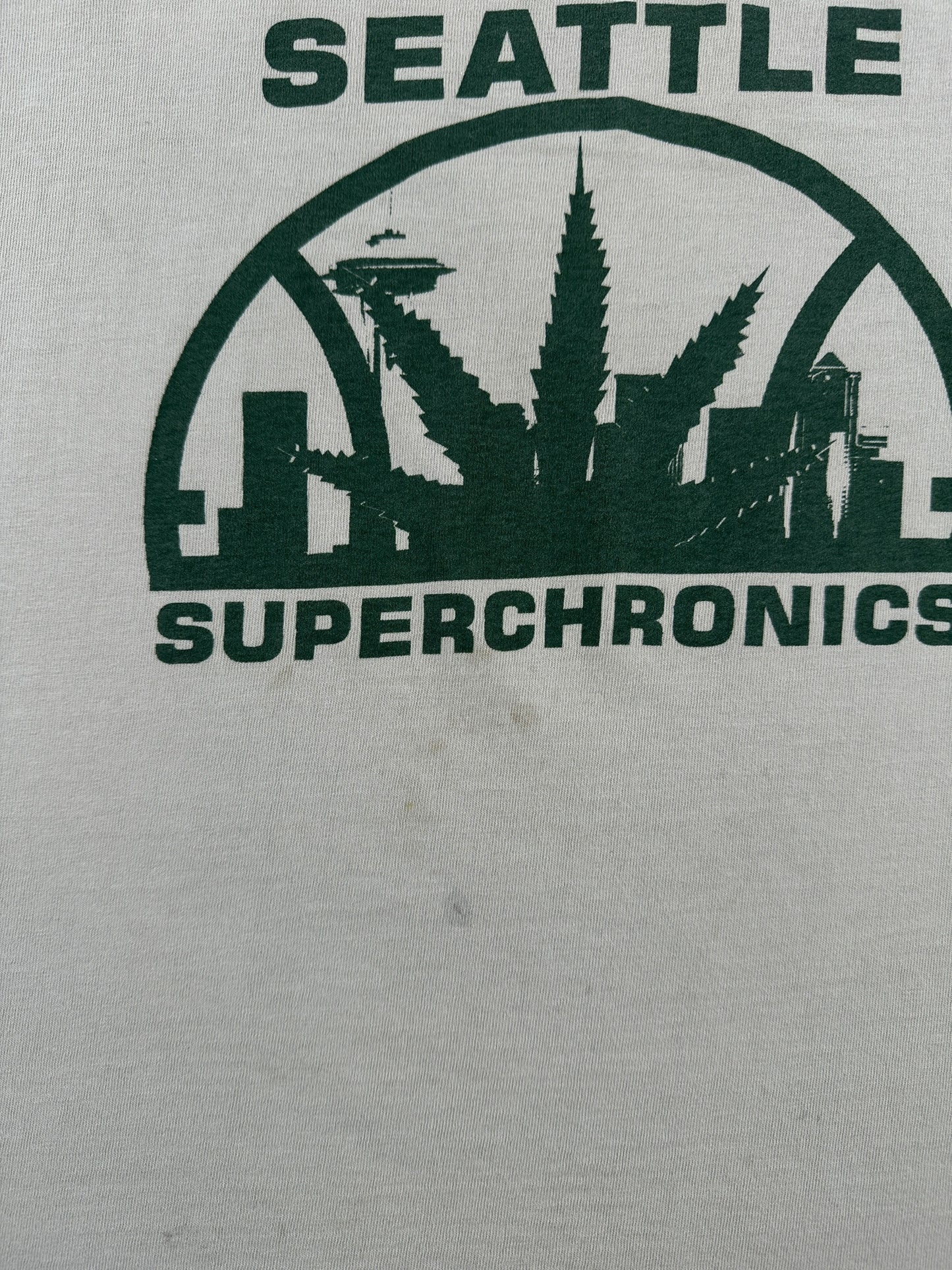 Stains on Vintage 90s Seattle Super Chronics Tee SZ XL
