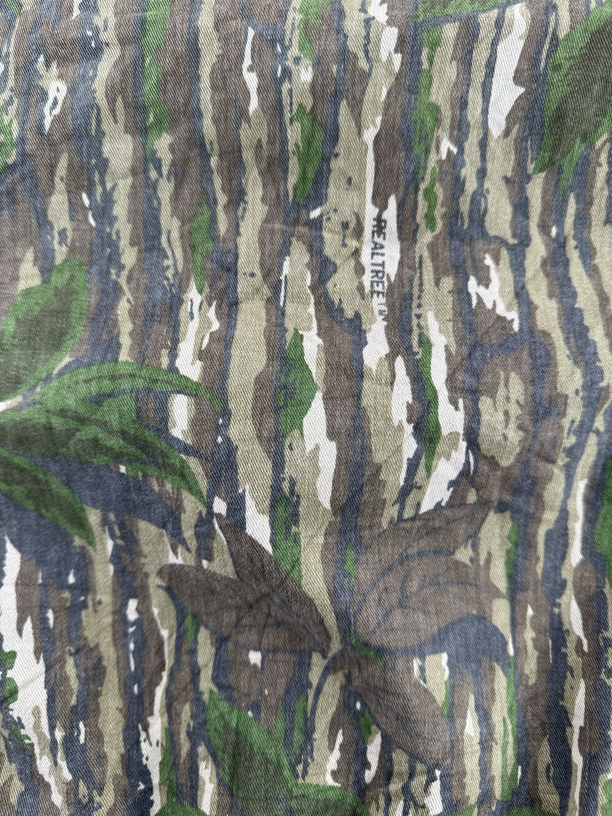 Pattern on Vintage Duxbak Camo Bomber Jacket SZ XL
